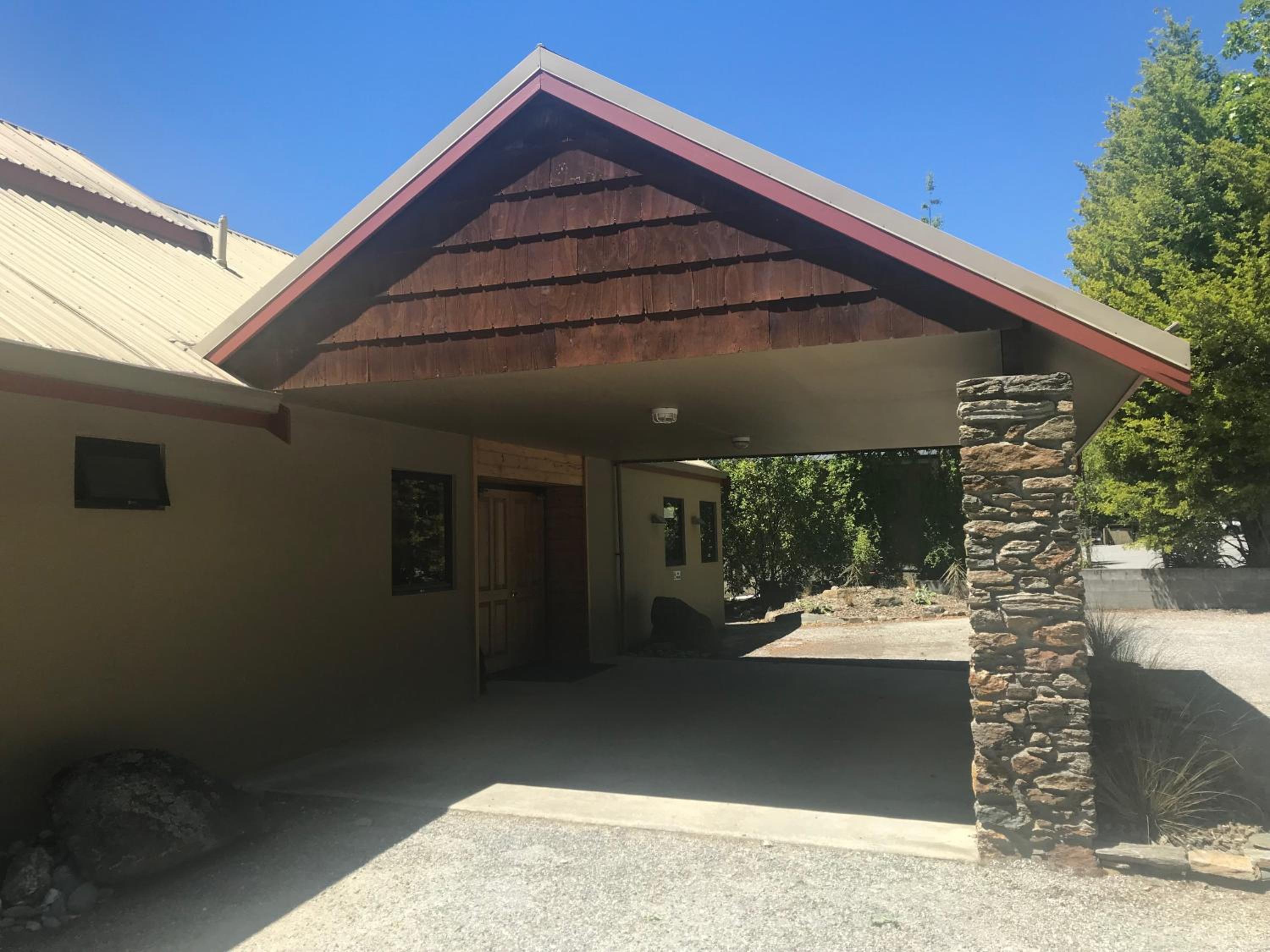 Altamont Lodge