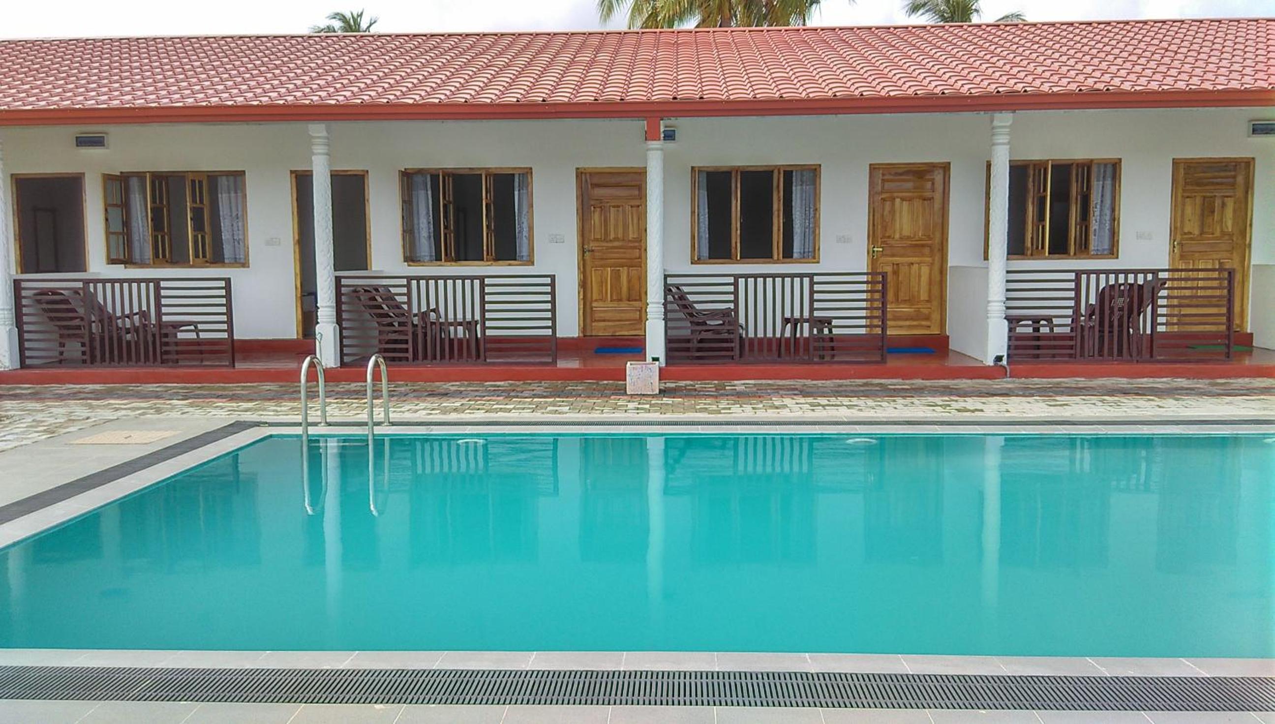 Shan Guest and Restaurant Nilaveli