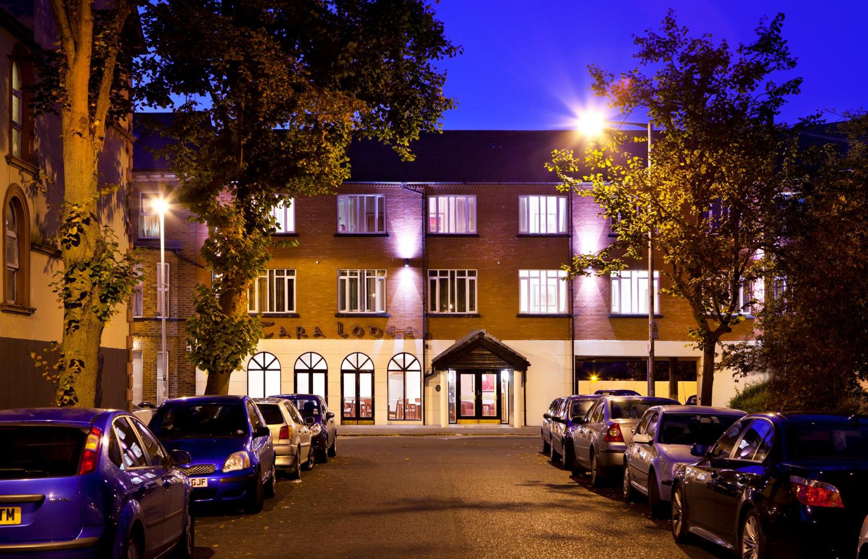 Hotel Tara Lodge - Image 1