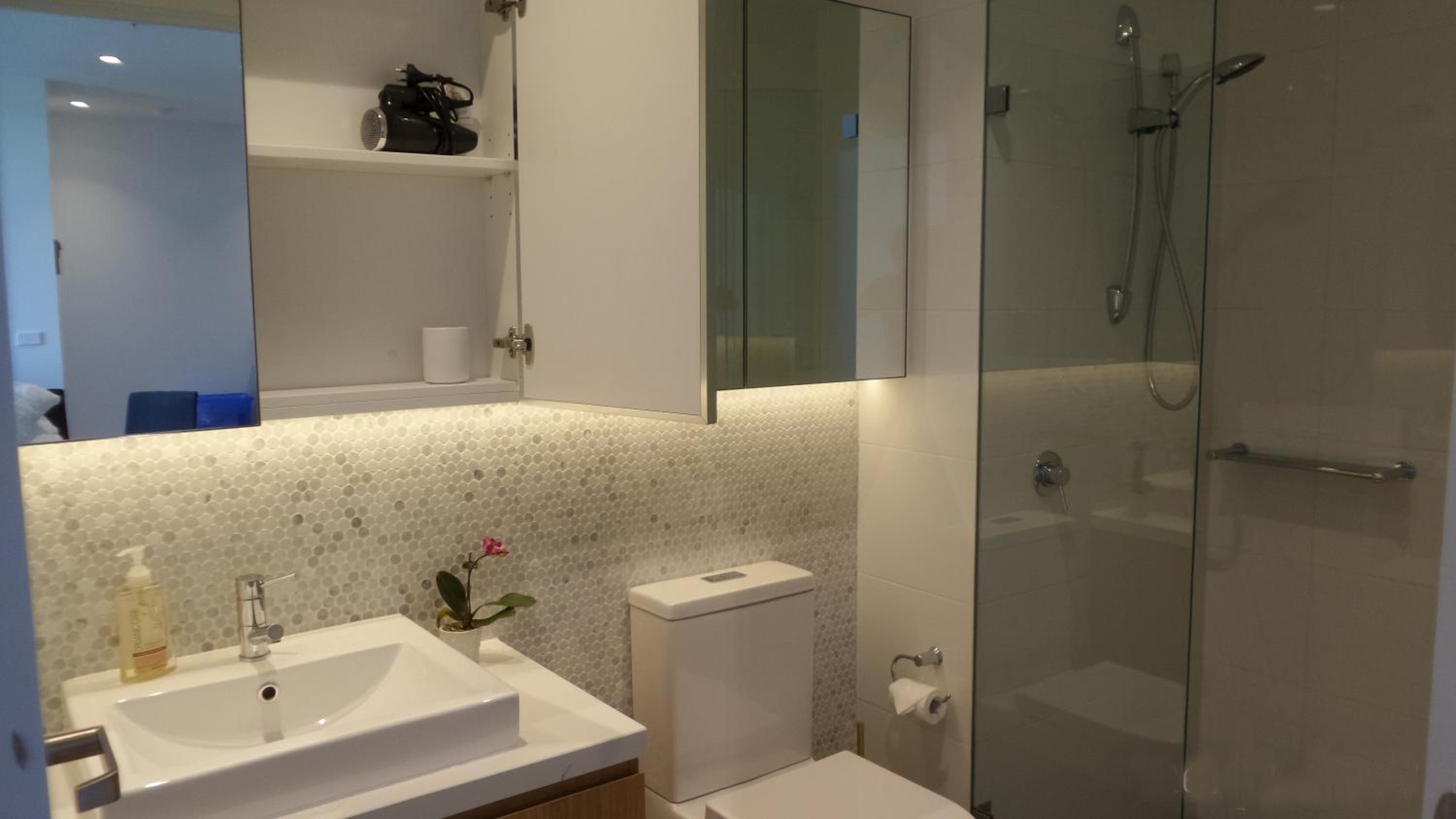 Whitehorse Towers Self Service Holiday Apartment