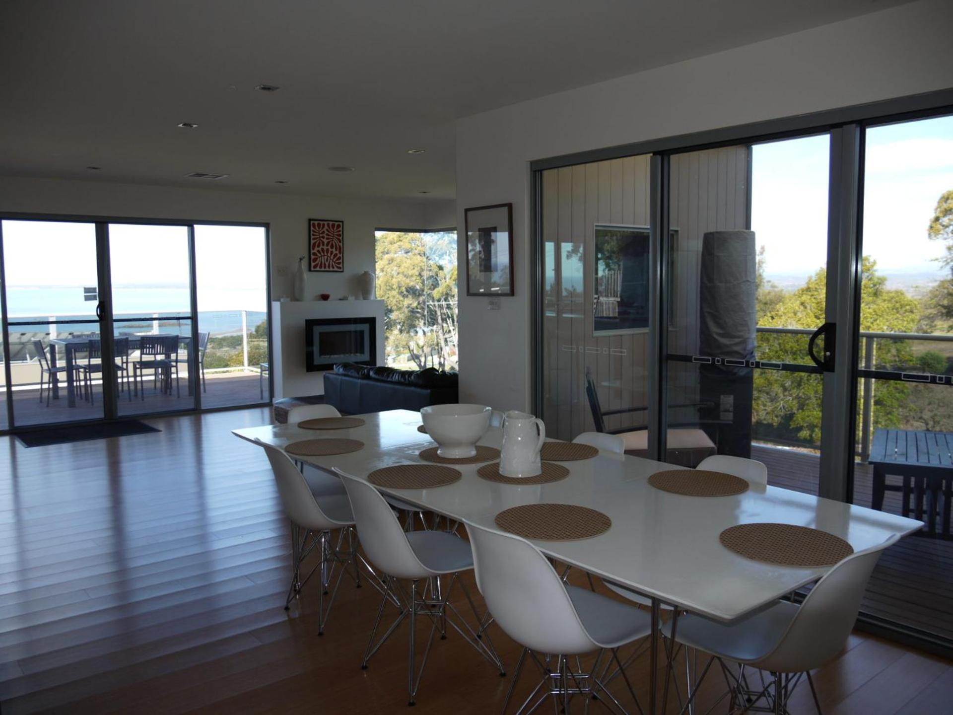 Spectacular Holiday Living