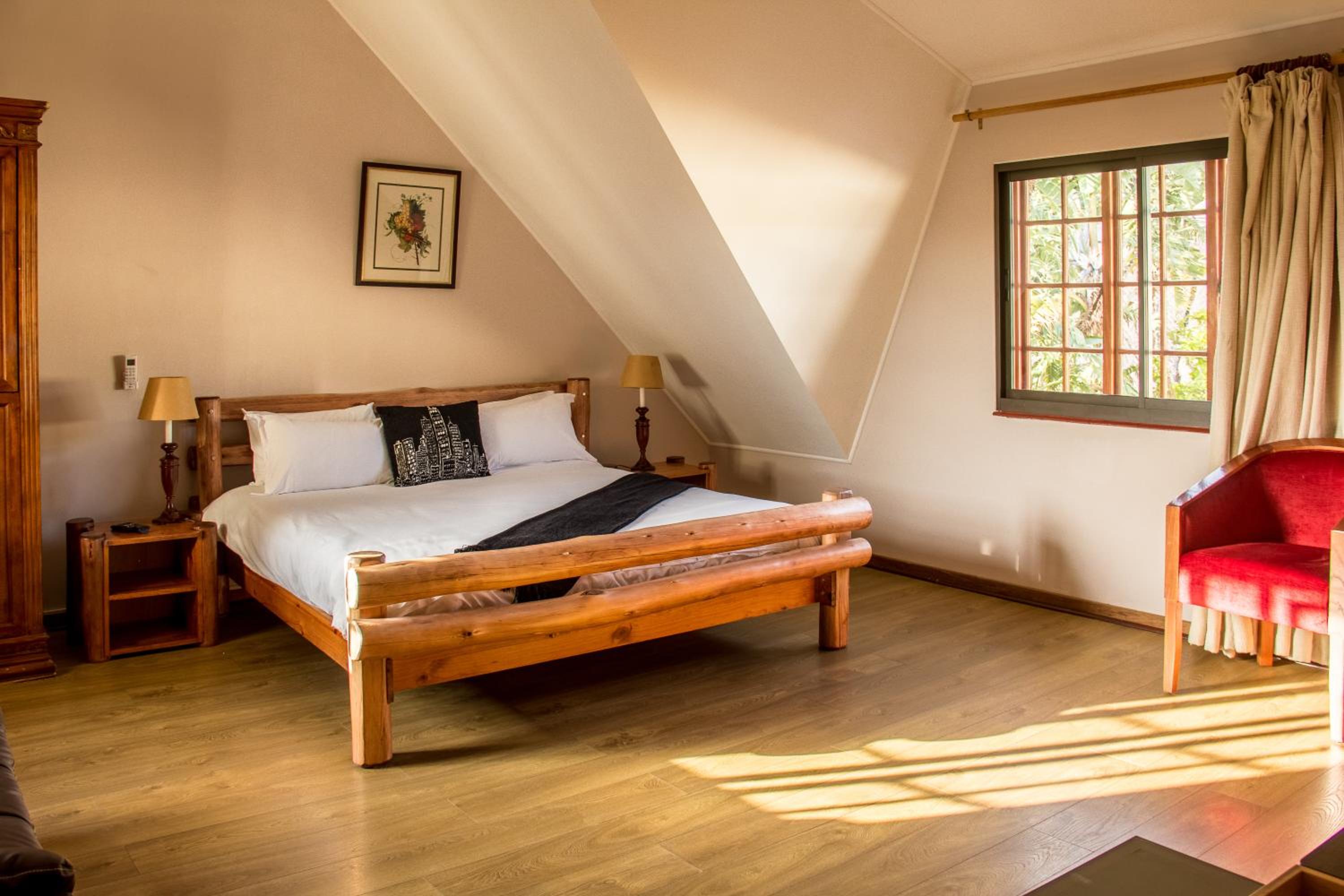 Winelands Villa Guesthouse and Cottages
