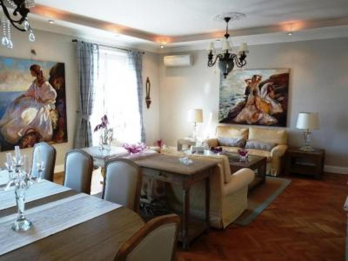 Charming 2 bedroom apt in Central Cannes walking distance to beaches Croisette and the Palais 678 view 4