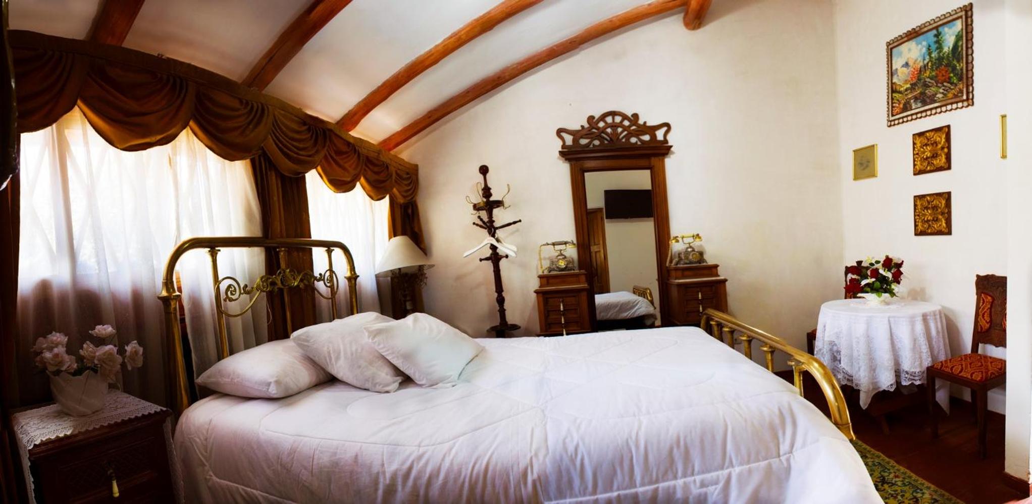 Hotel Museo Casona Ugarte Leon view 4
