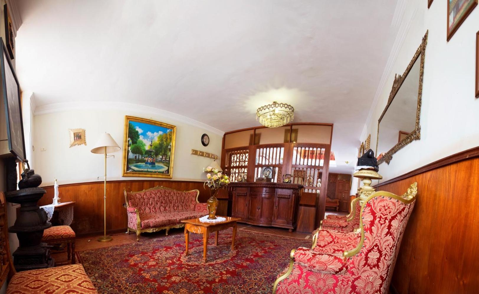 Hotel Museo Casona Ugarte Leon view 3
