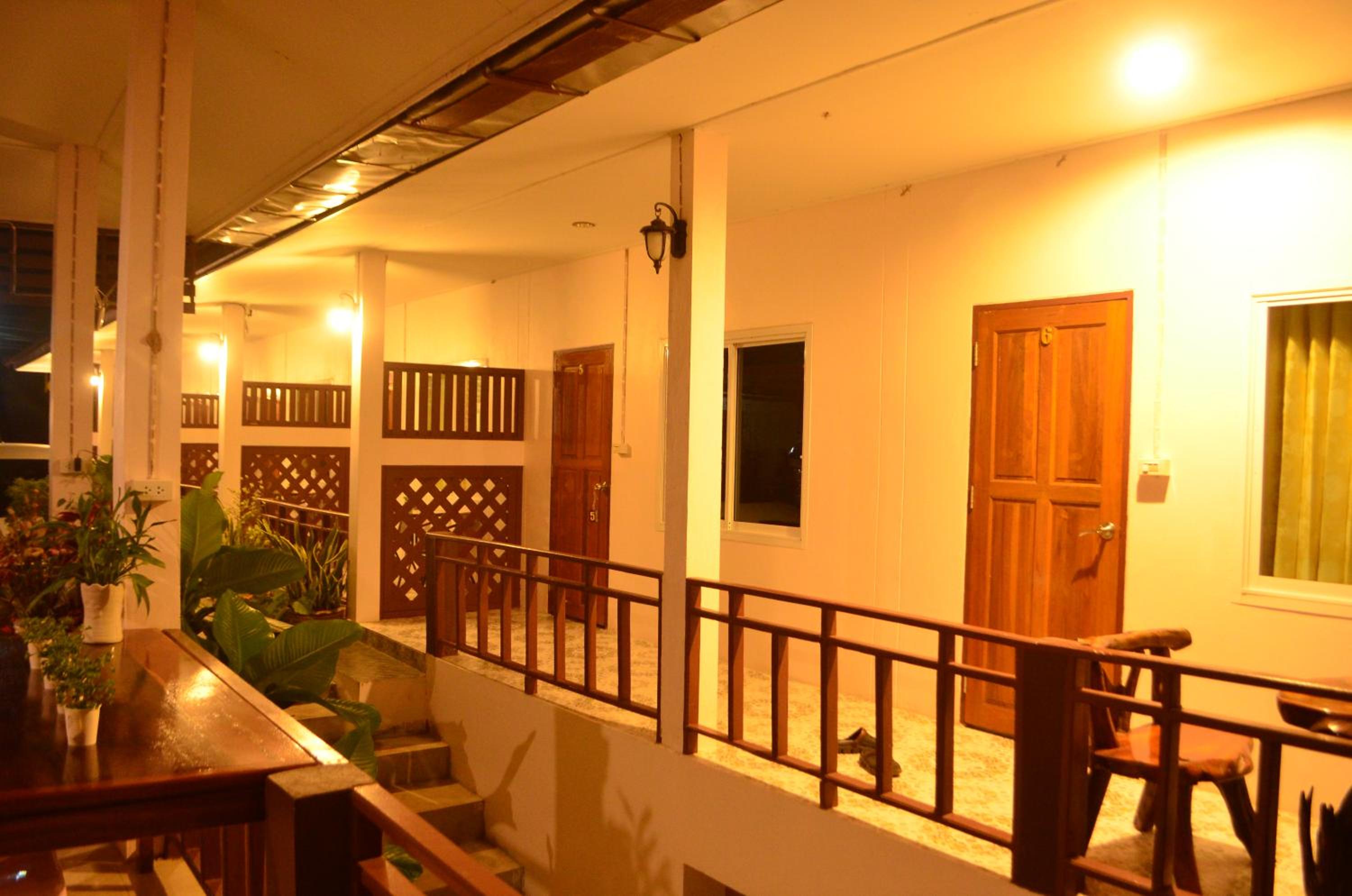 Photo 42