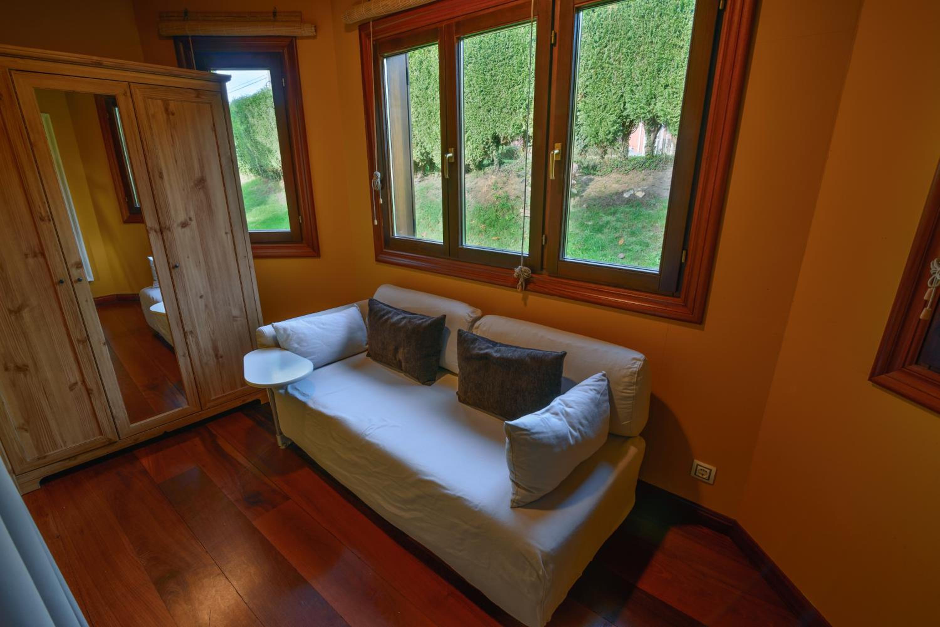 La Casina de Punticiella view 3