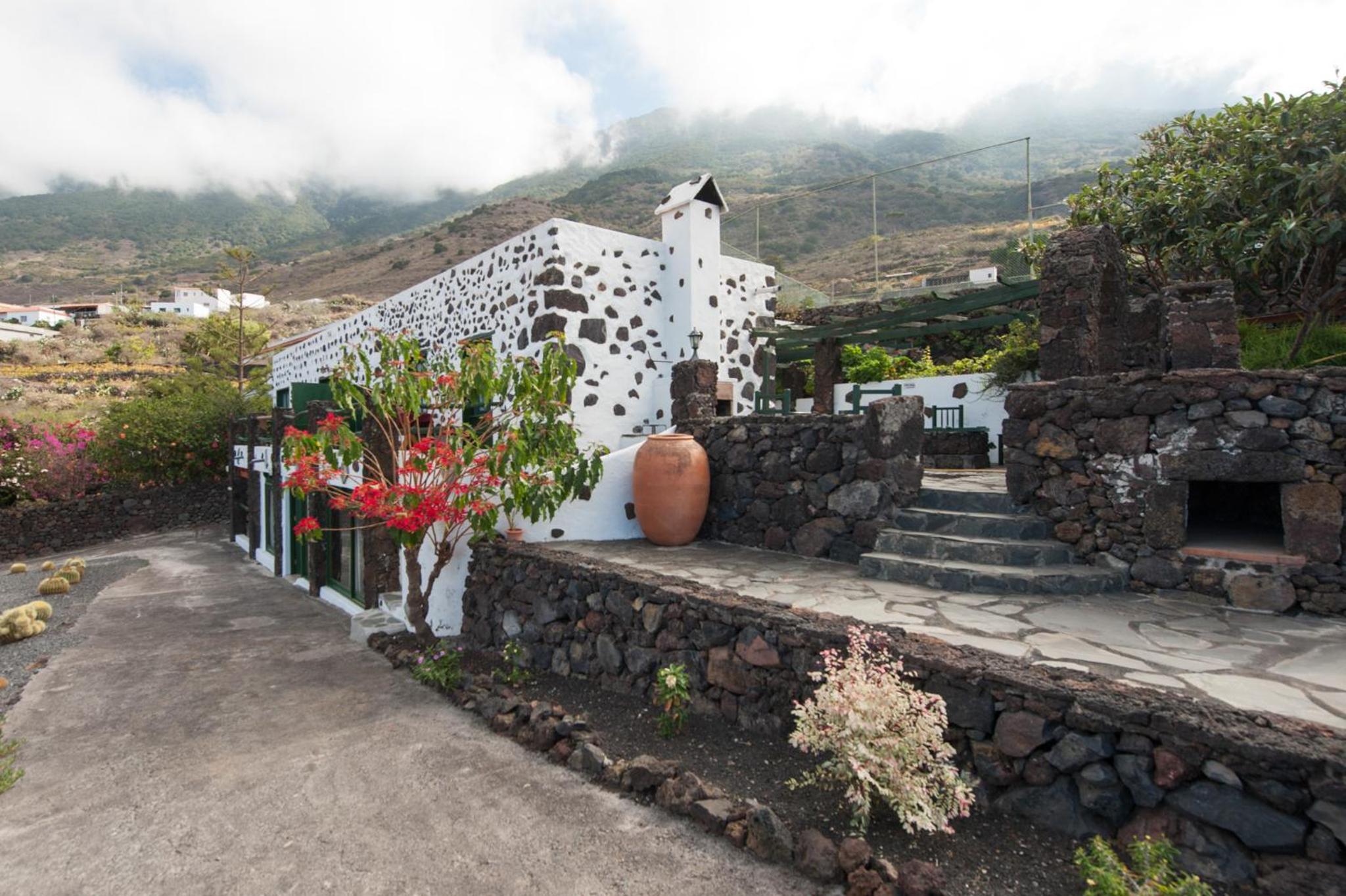 La Brujita view 3