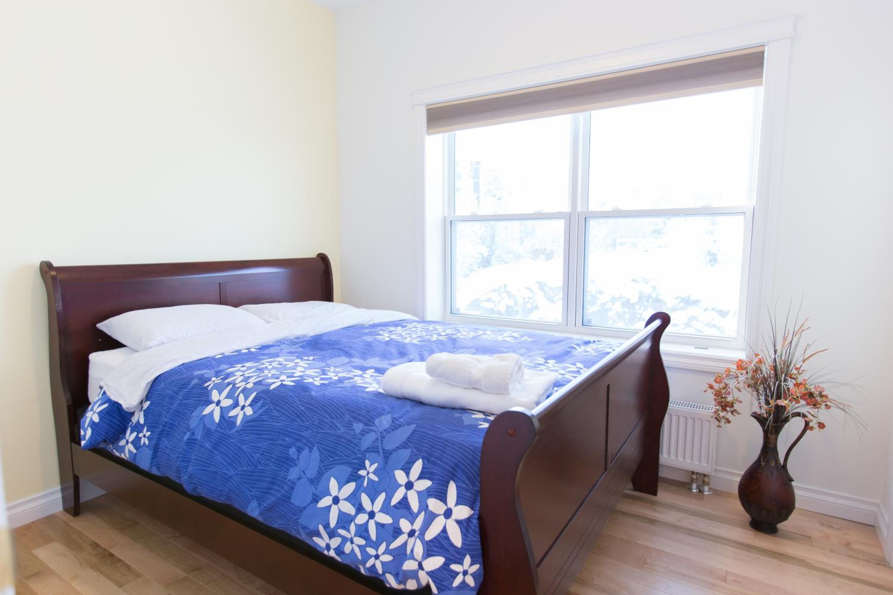 Aurora deluxe Guest House