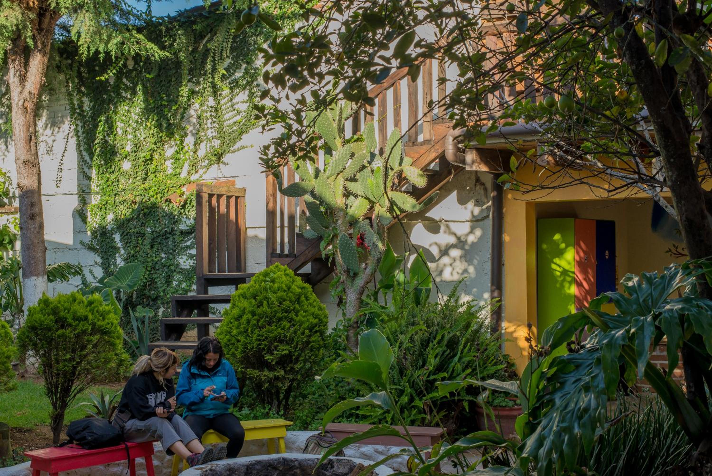 Rossco Hostel & Hotel