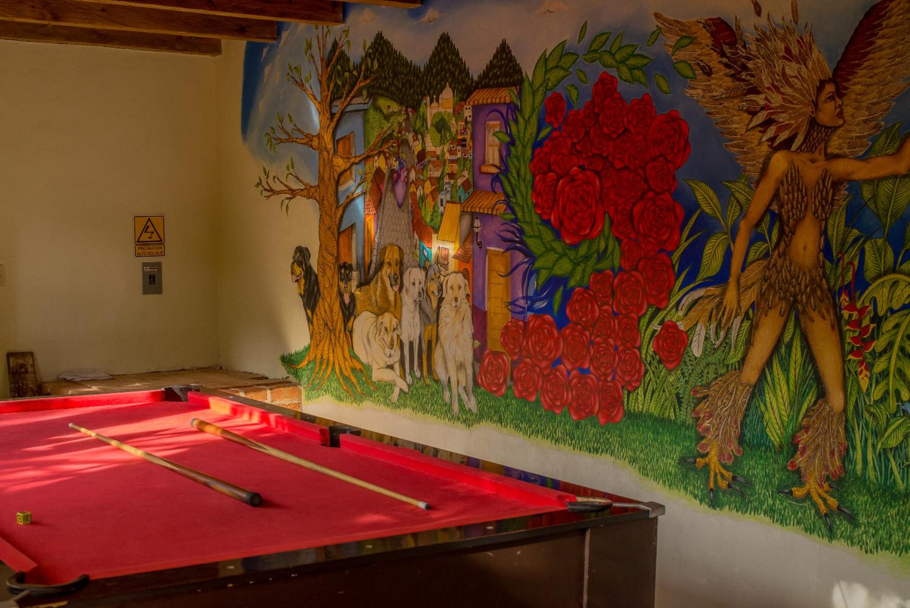 Rossco Hostel & Hotel