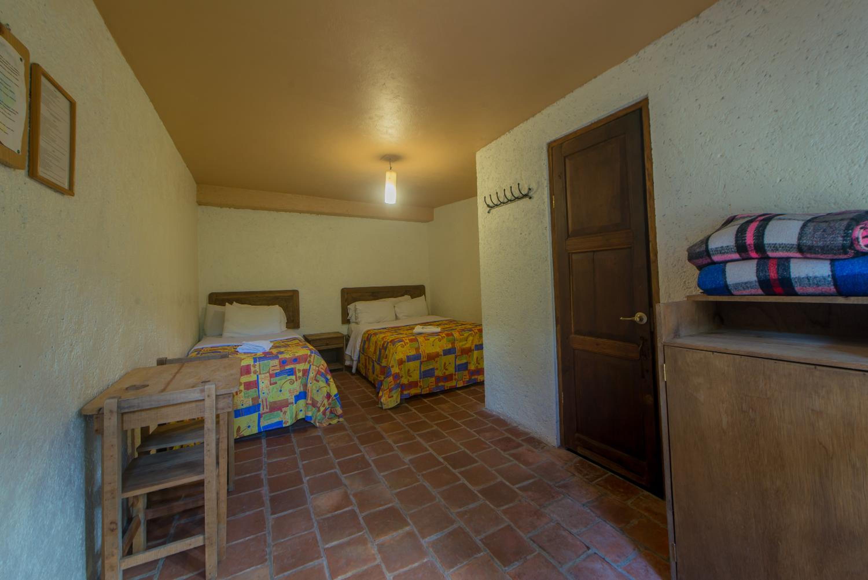 Rossco Hostel & Hotel