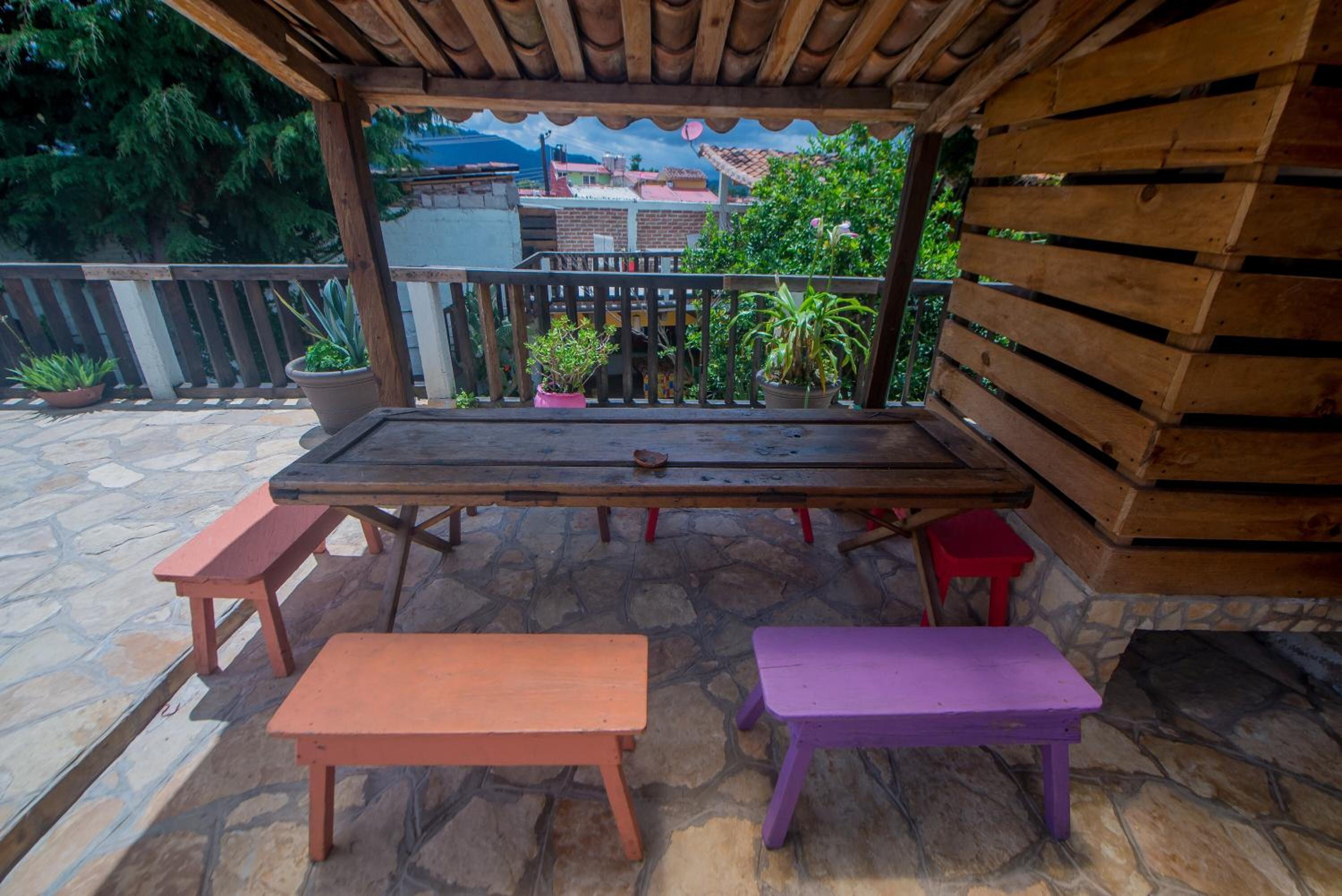 Rossco Hostel & Hotel