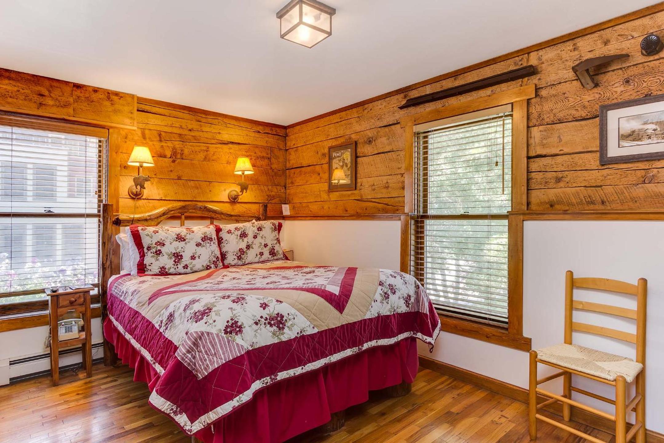 Minturn Inn view 3