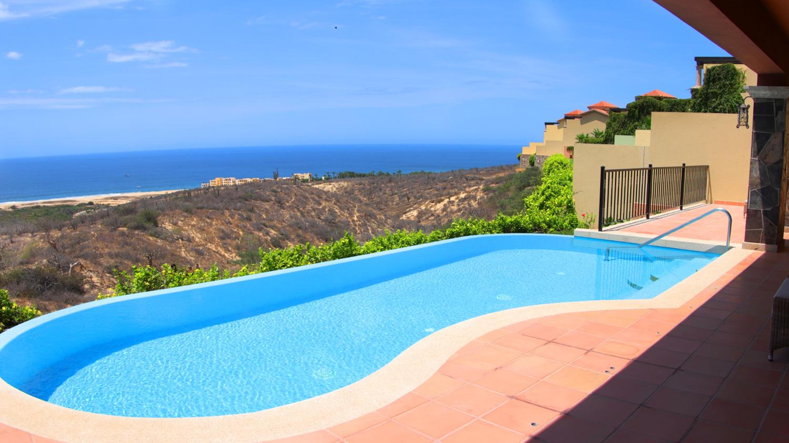 Quivira Los Cabos Condos and Homes -Vacation Rentals