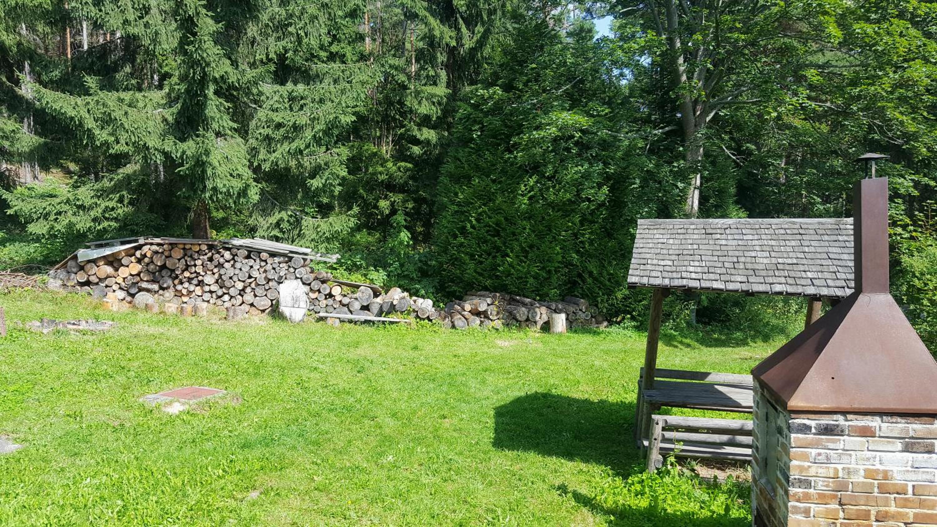 Malebná chalupa u Javorníku na Šumavě