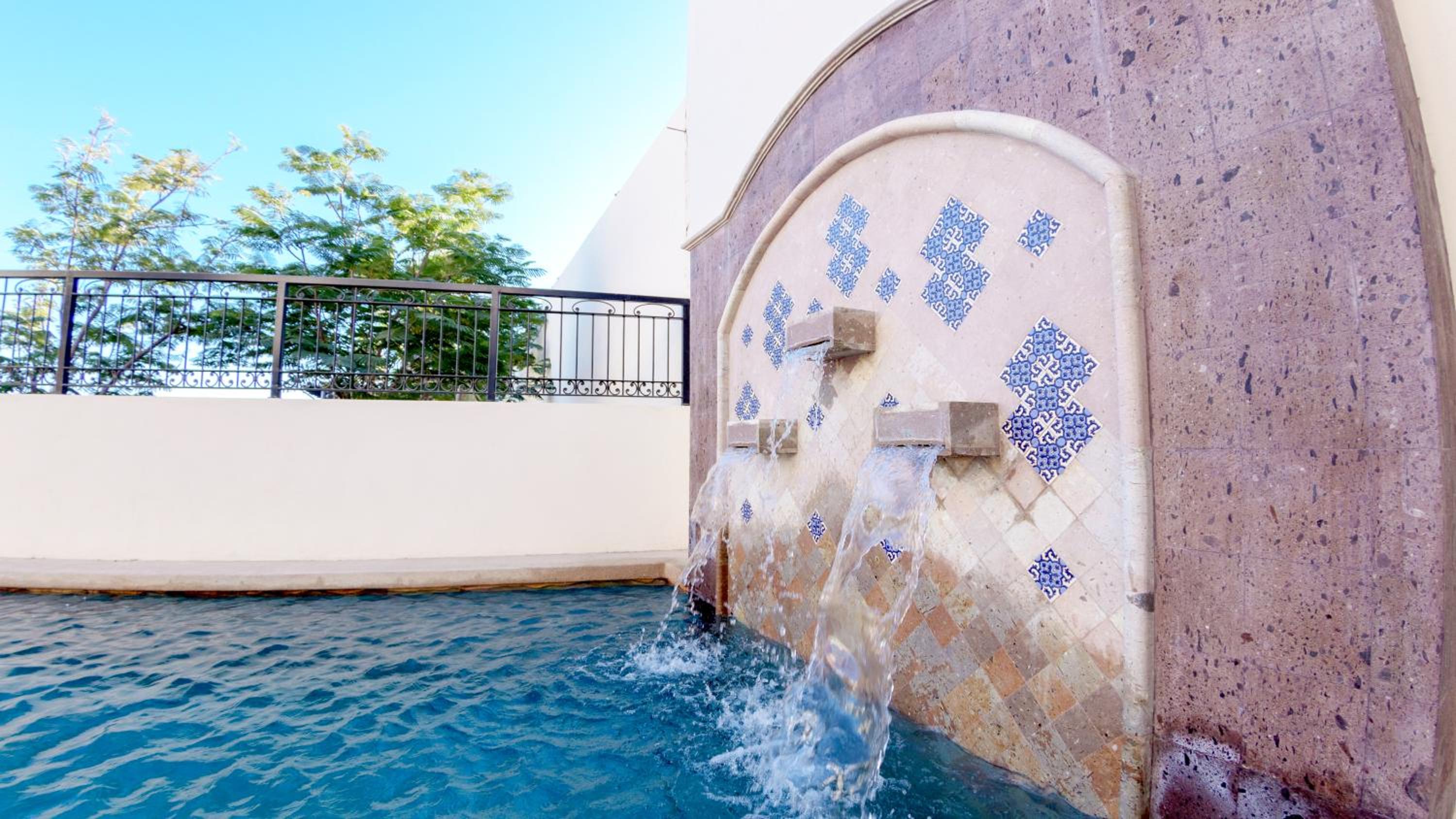 Quivira Los Cabos Condos and Homes -Vacation Rentals