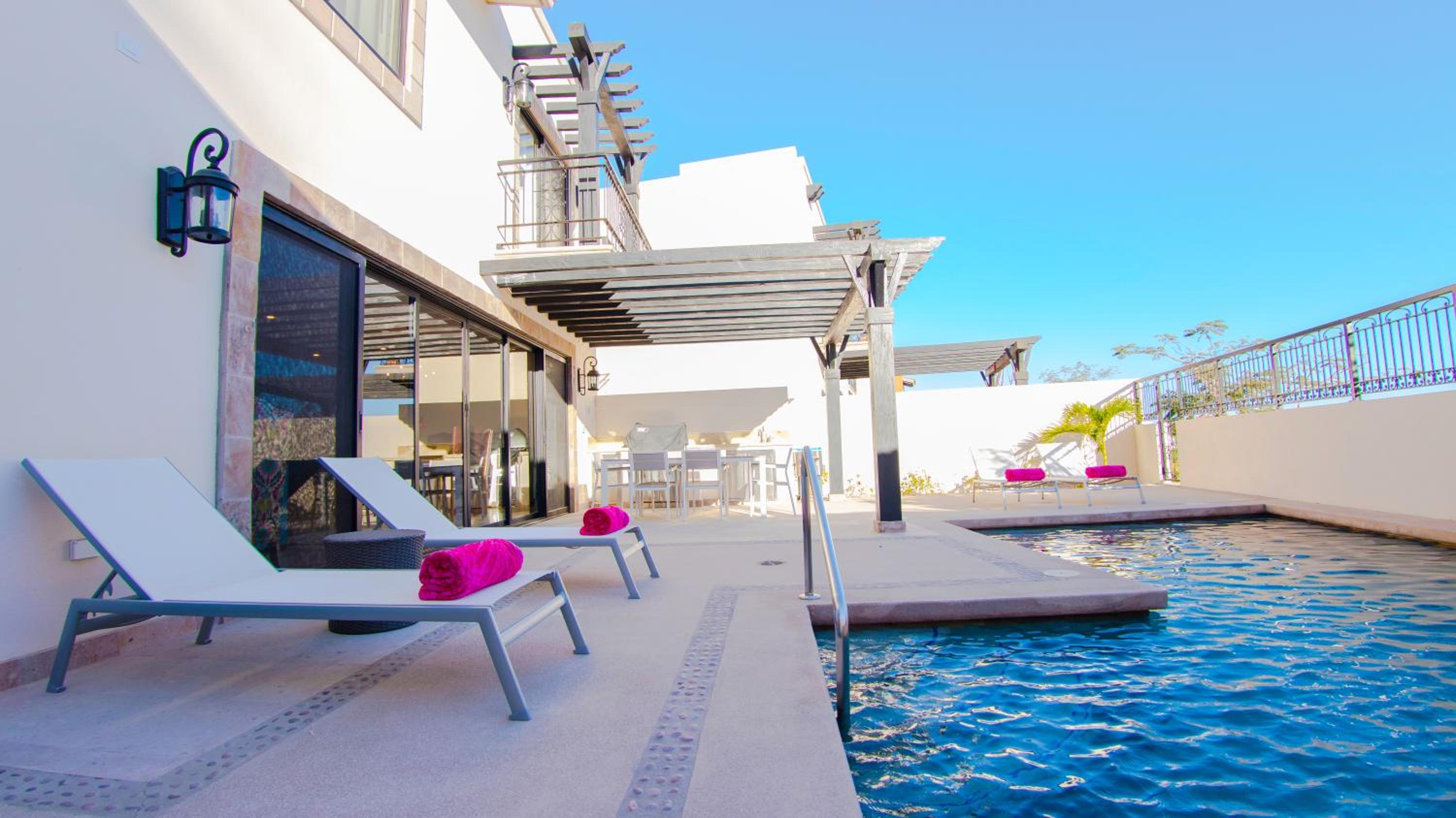 Quivira Los Cabos Condos and Homes -Vacation Rentals