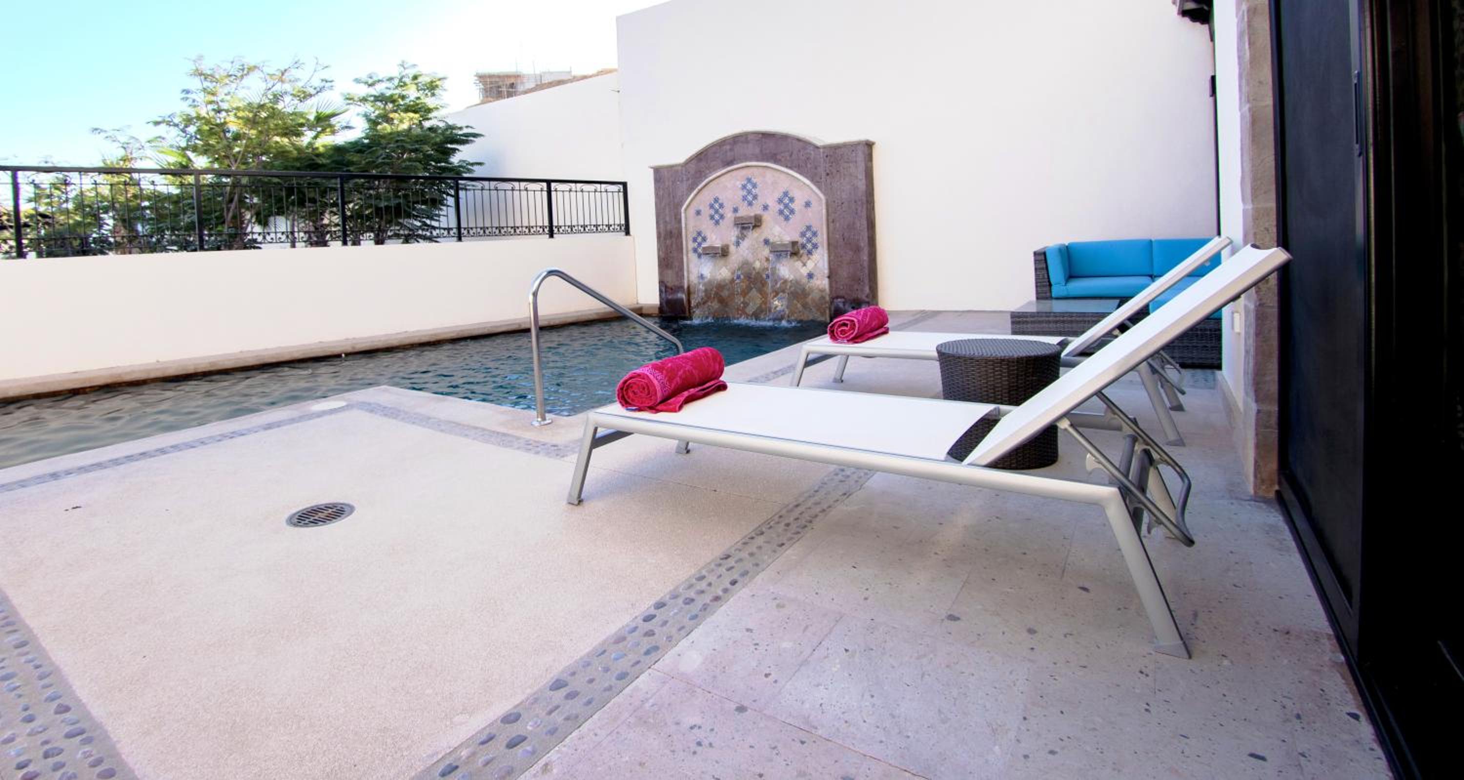 Quivira Los Cabos Condos and Homes -Vacation Rentals