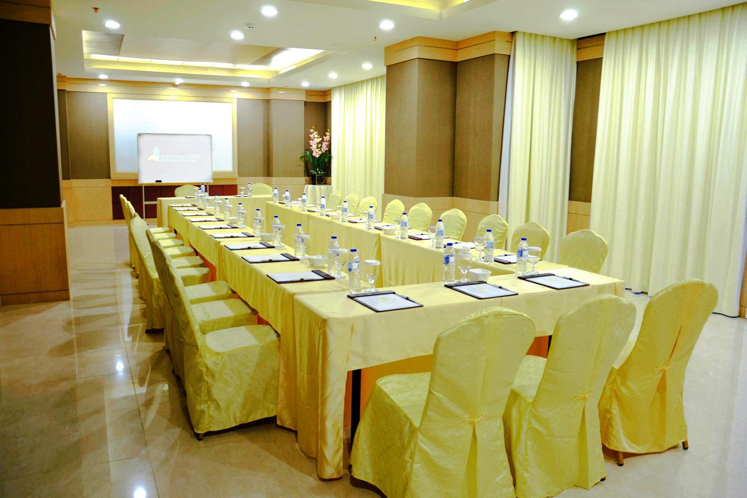 Nagoya Hill Hotel Batam 44