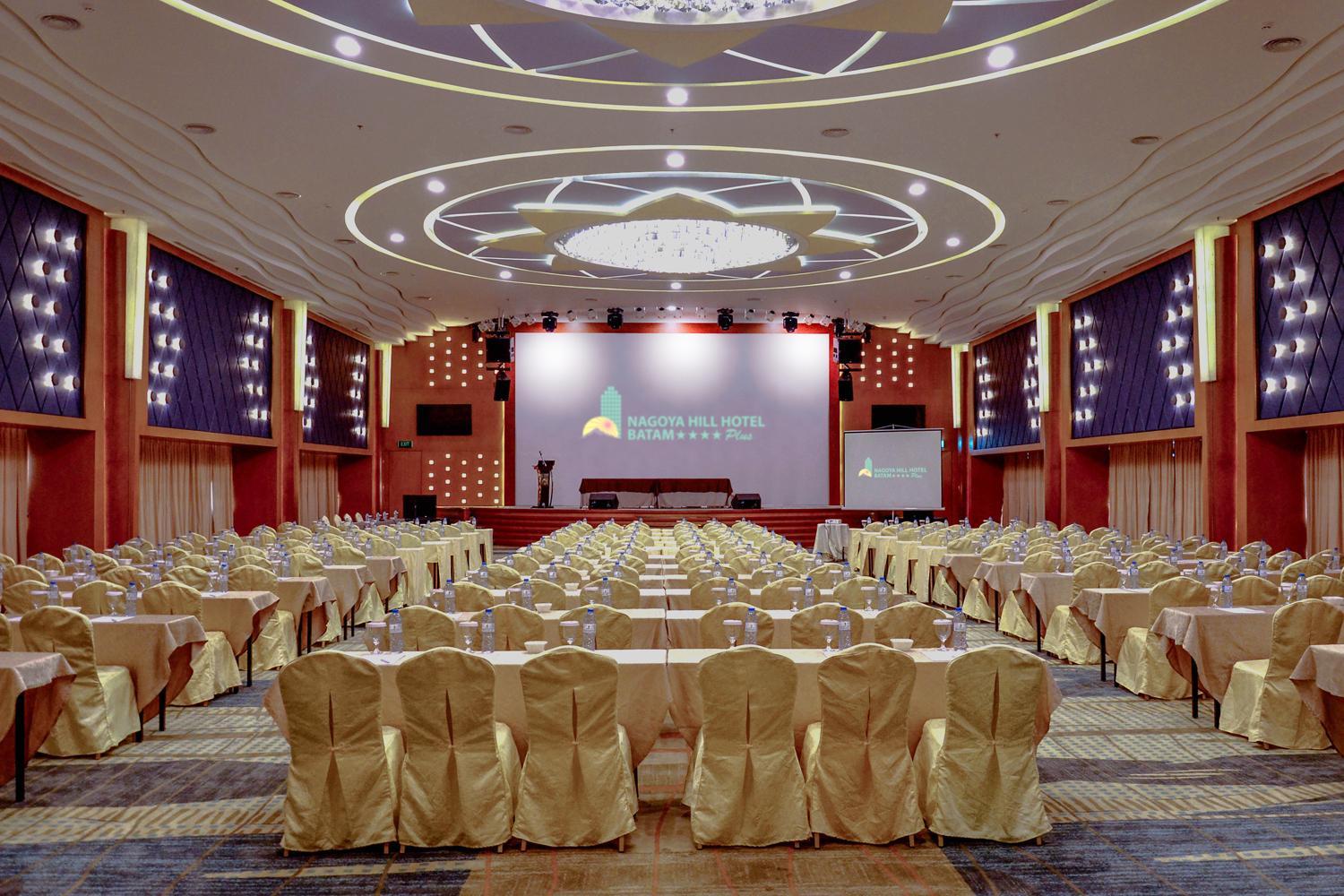 Nagoya Hill Hotel Batam 60