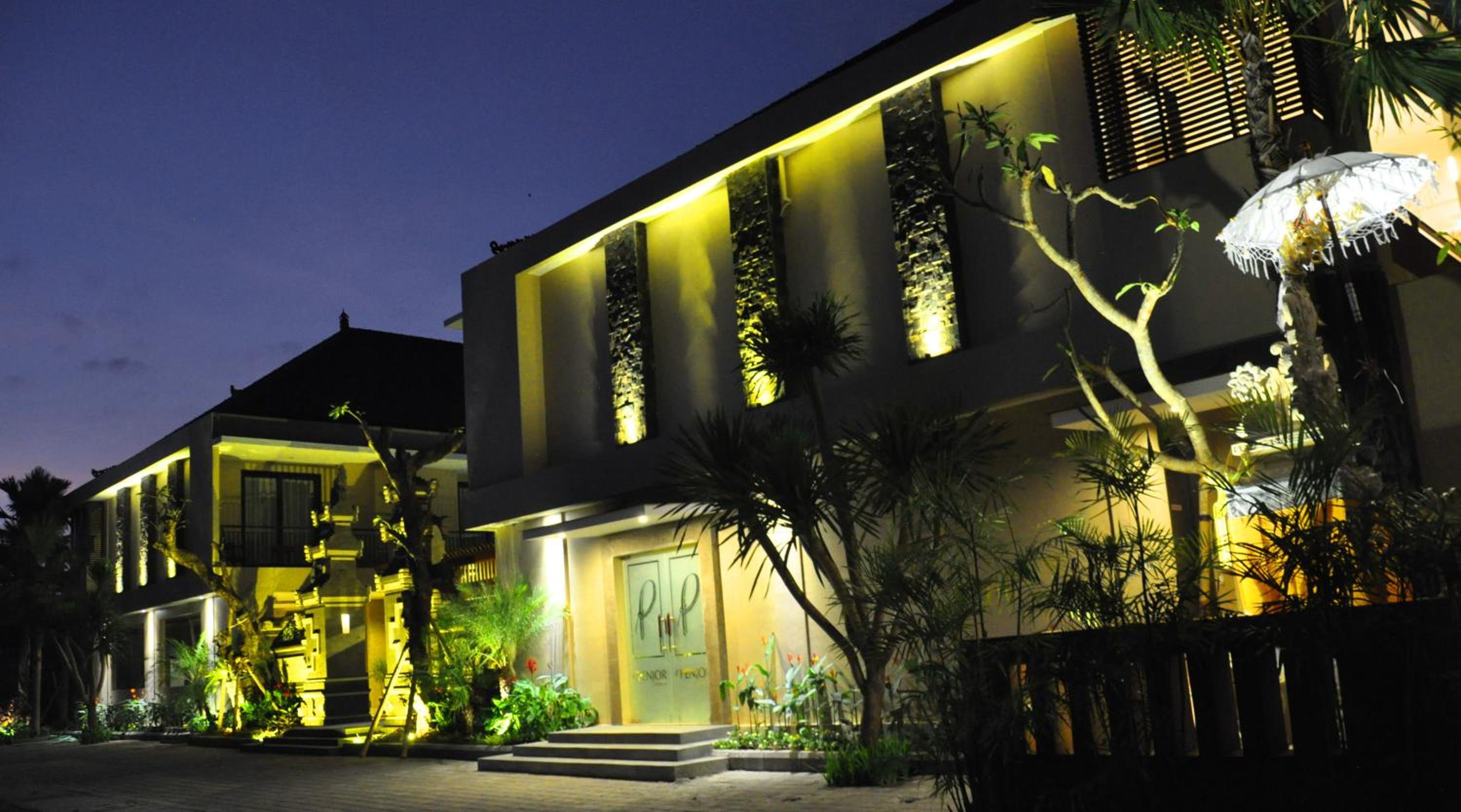 d'Penjor Seminyak