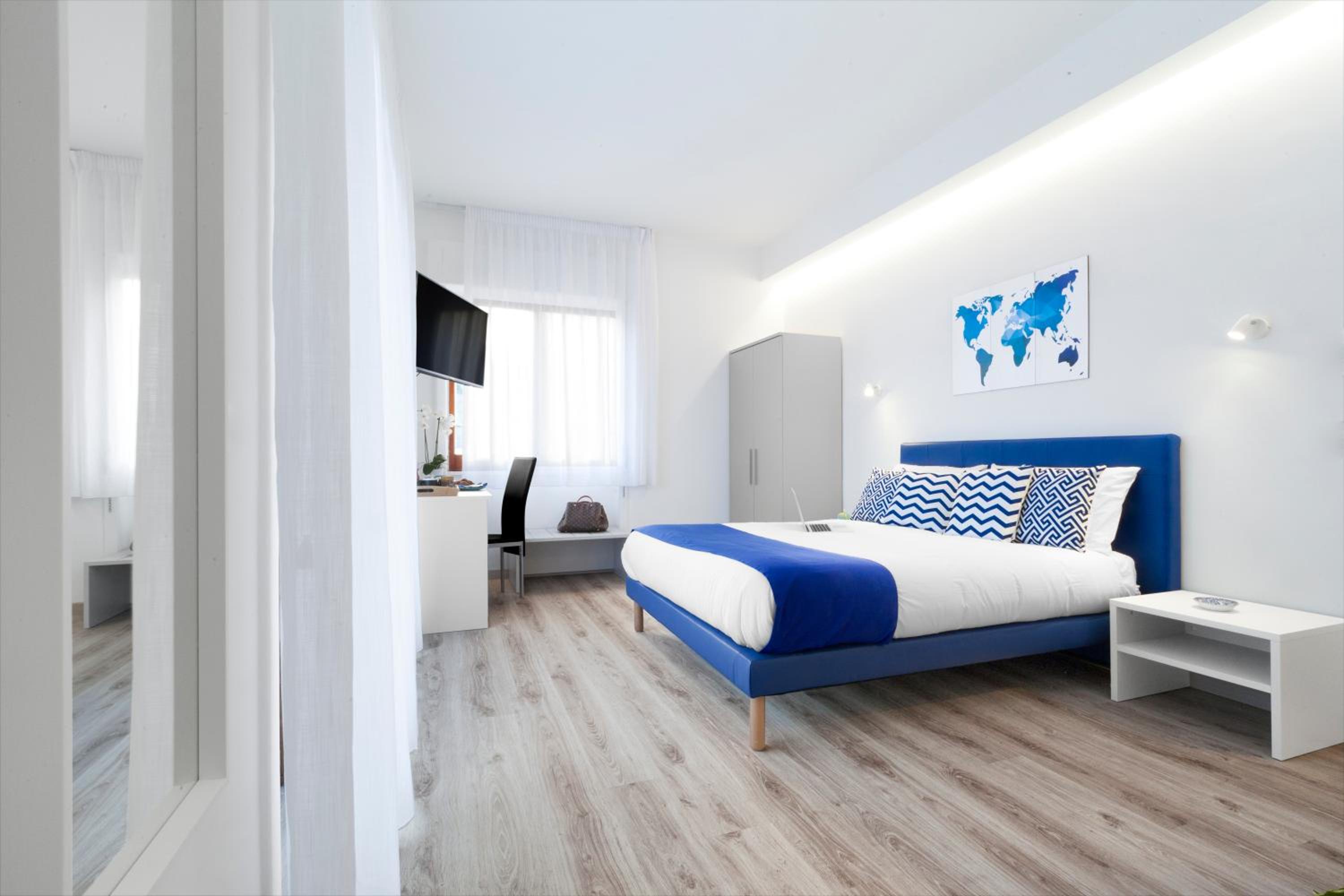 Sirocco Suites — 13