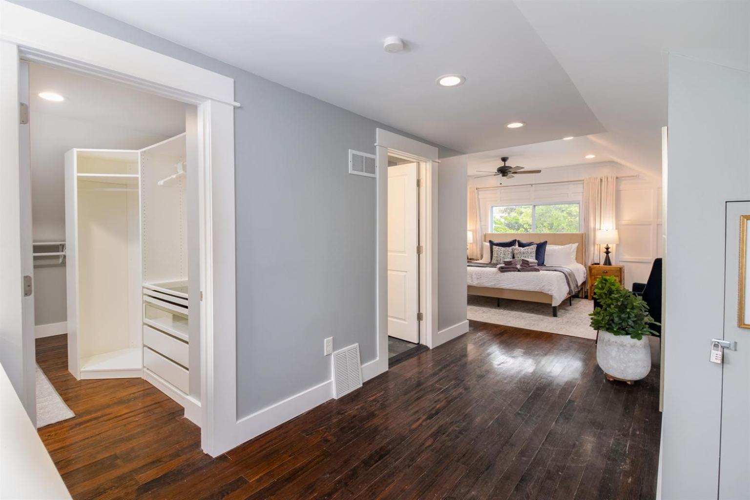 New! 3BR I 2BA Home in the Vibrant City of Hazel Park