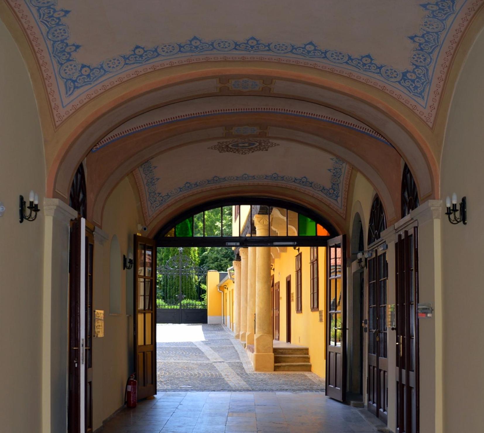 Ciszterci Szállás Pécs view 2