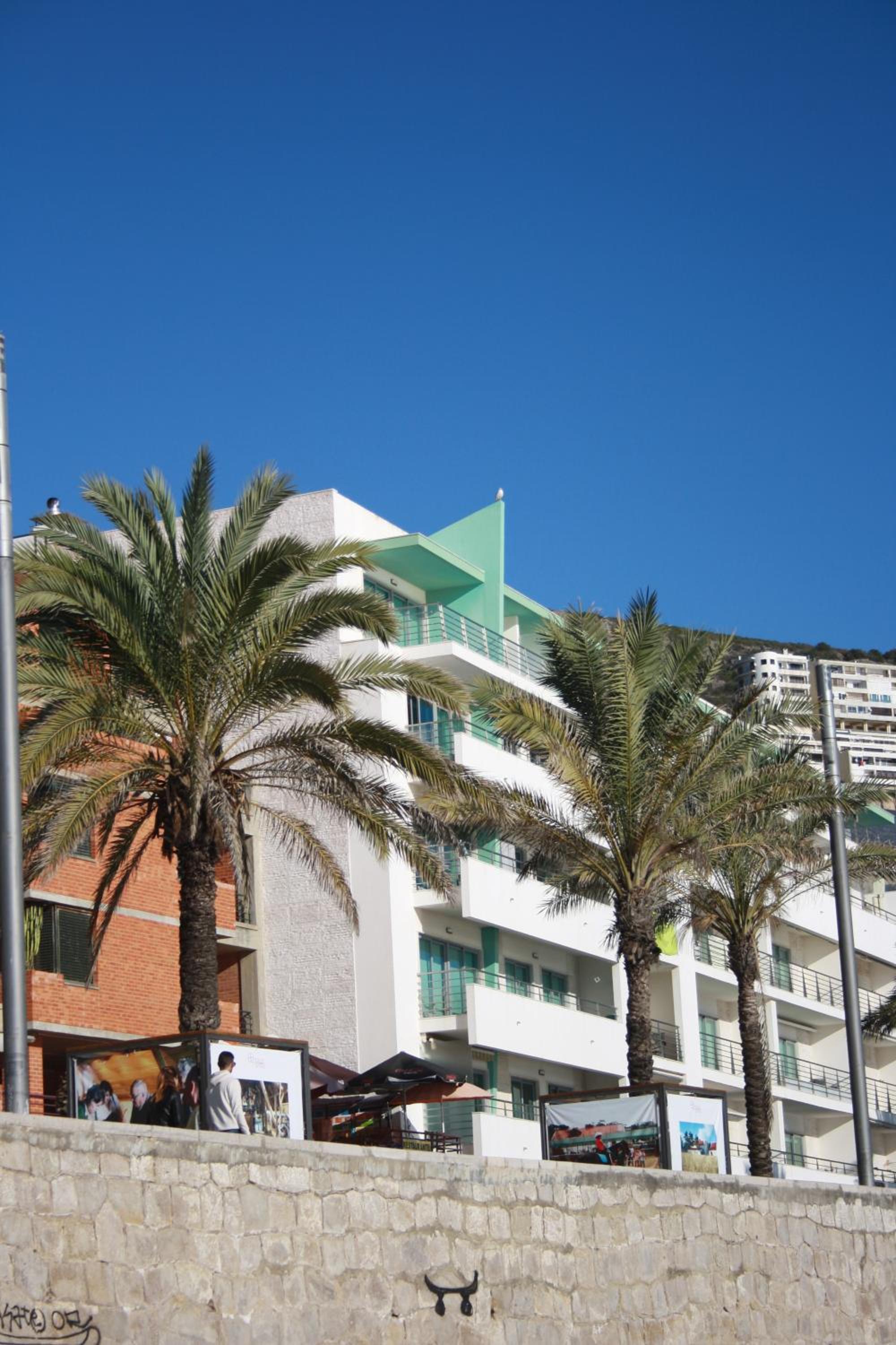 Hotel Sesimbra Mar Apartamento - Image 1