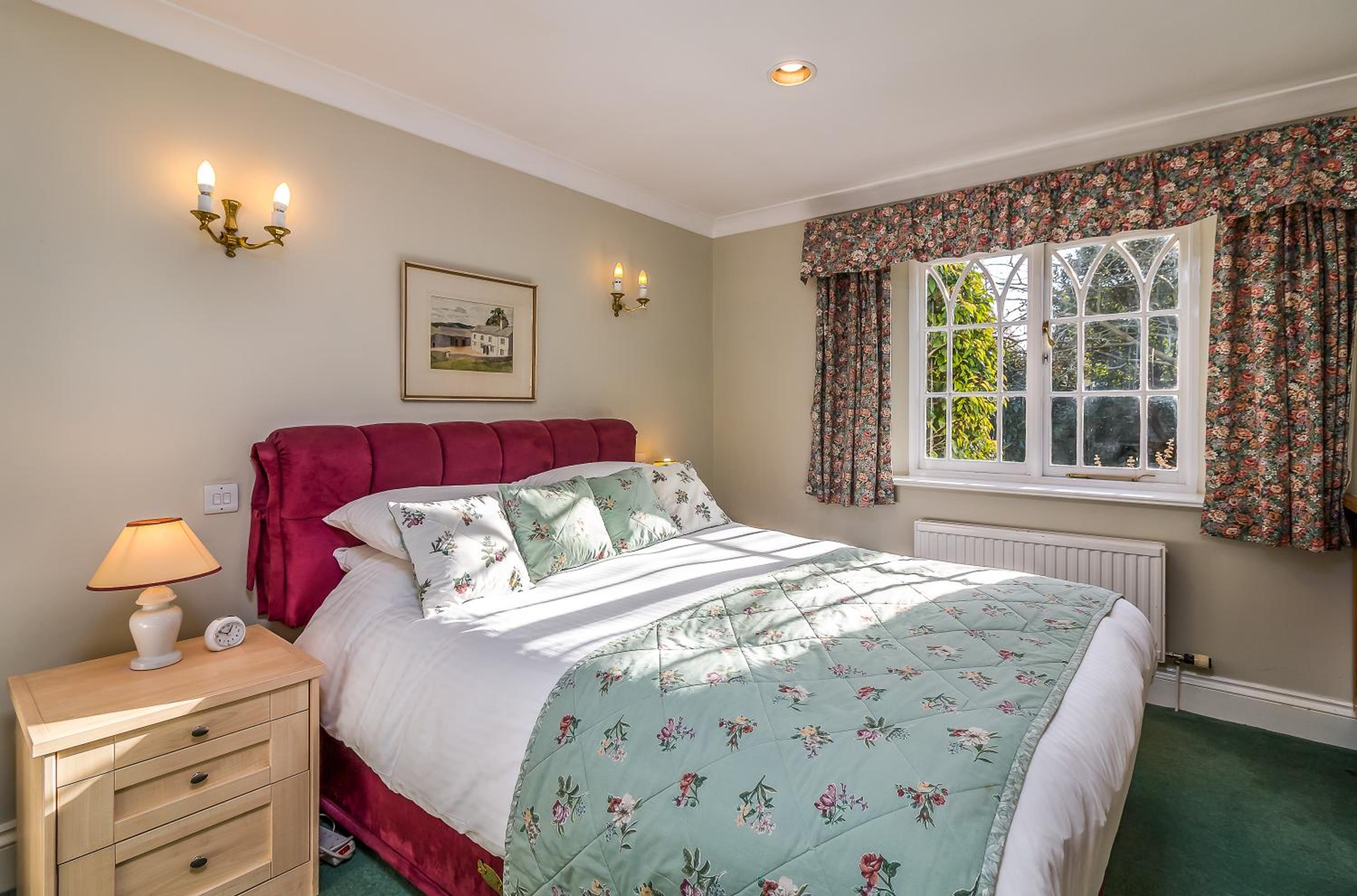The Lynch Country House