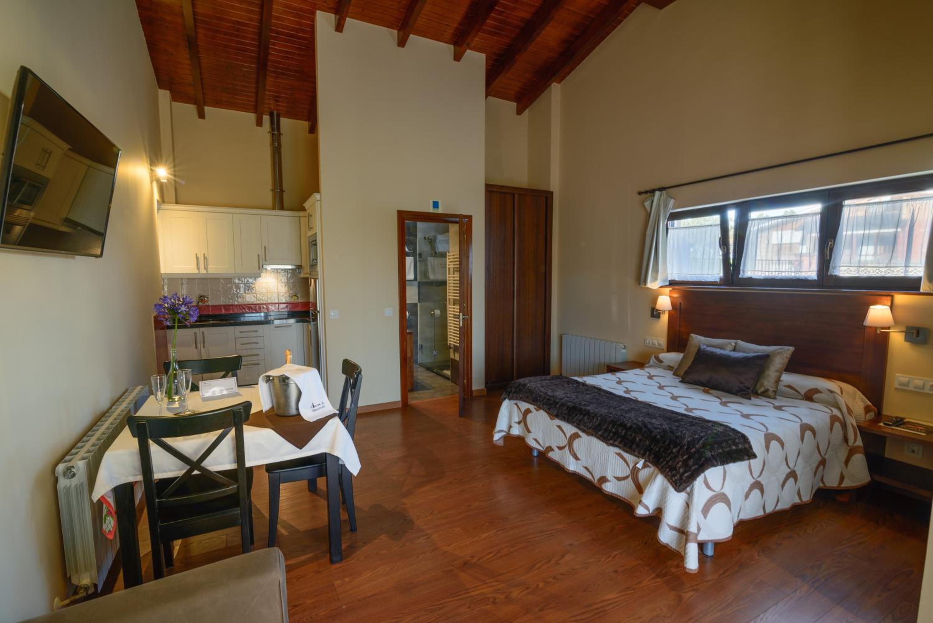 Casona de Llanorrozo Apartamentos Rurales