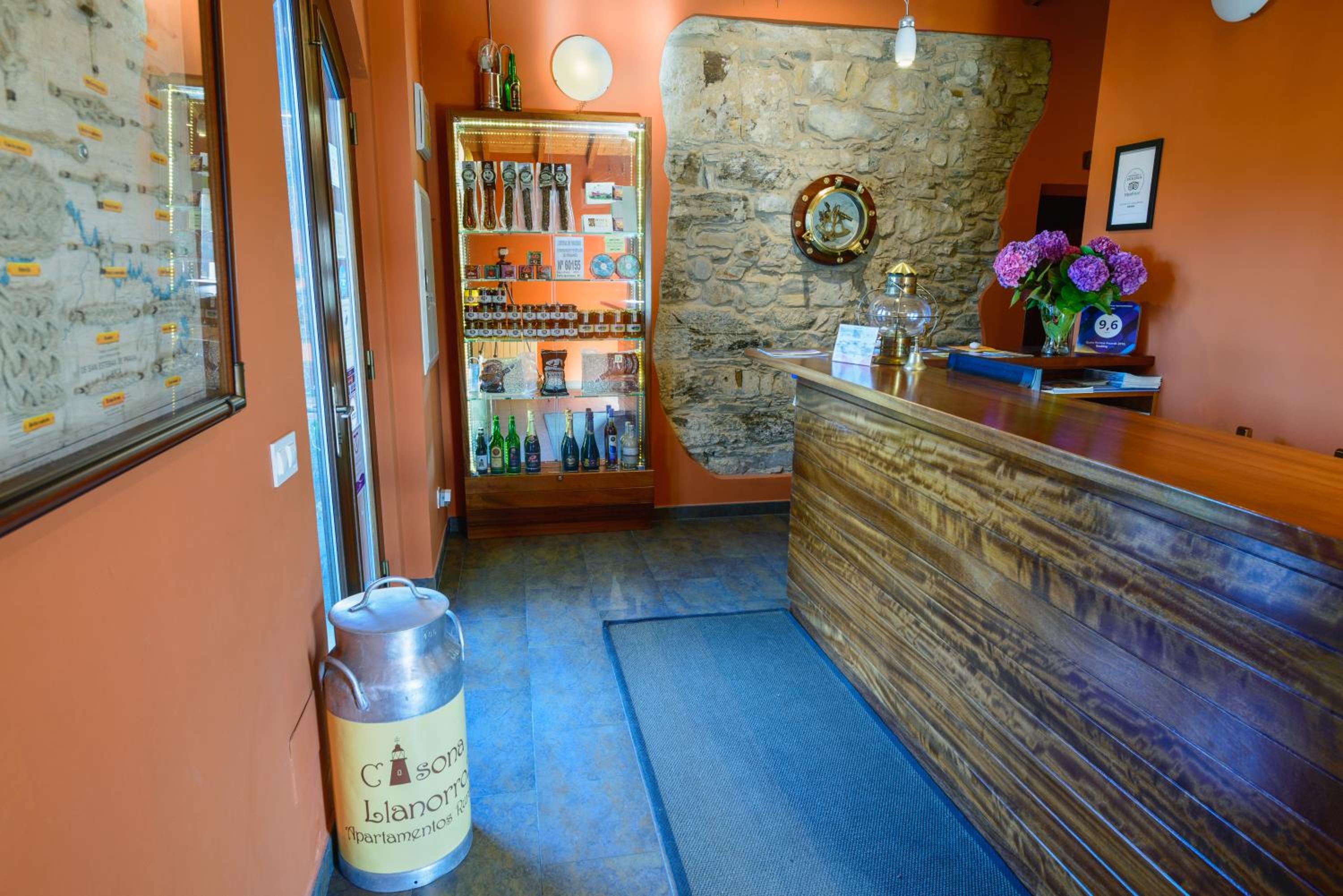 Casona de Llanorrozo Apartamentos Rurales
