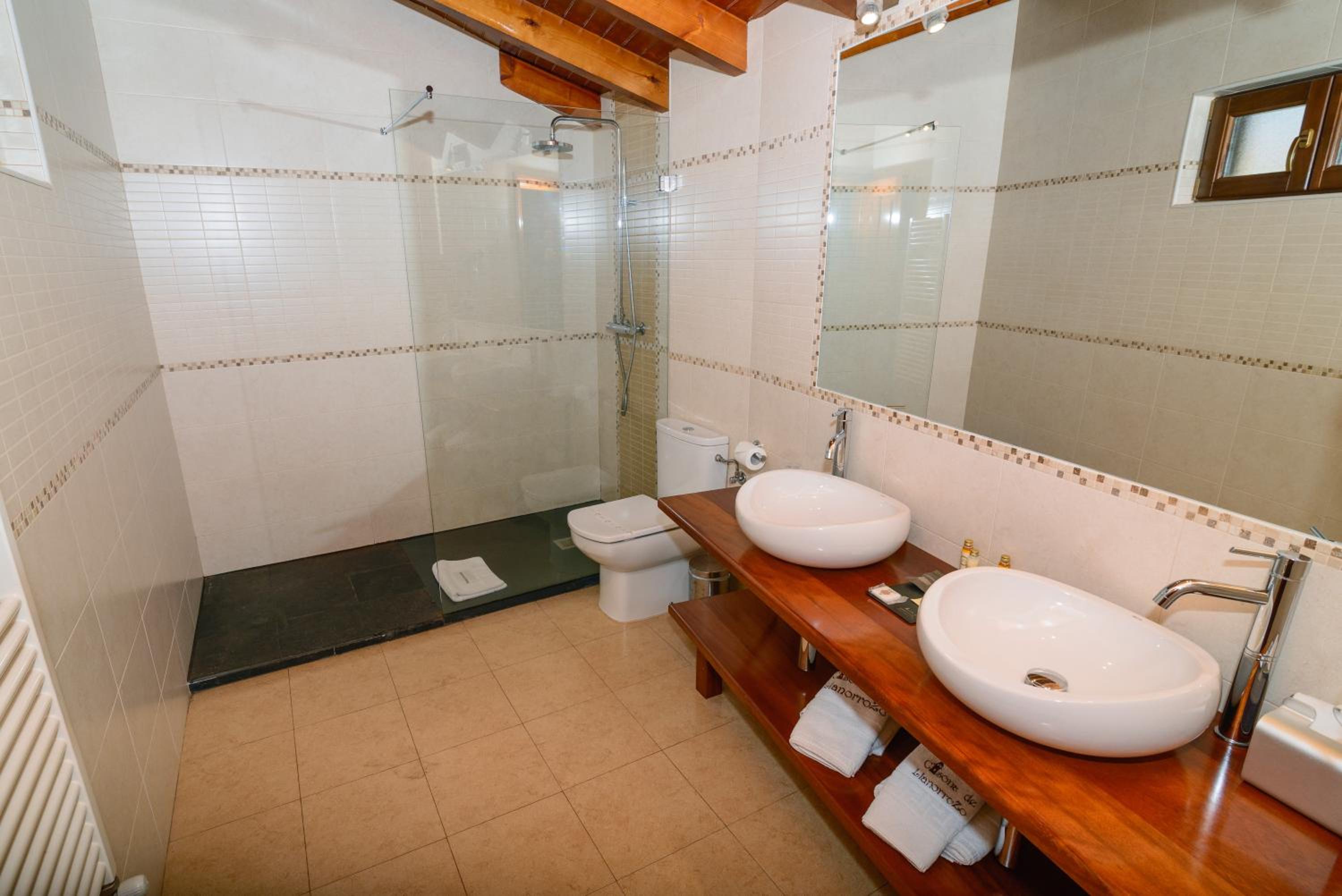 Casona de Llanorrozo Apartamentos Rurales