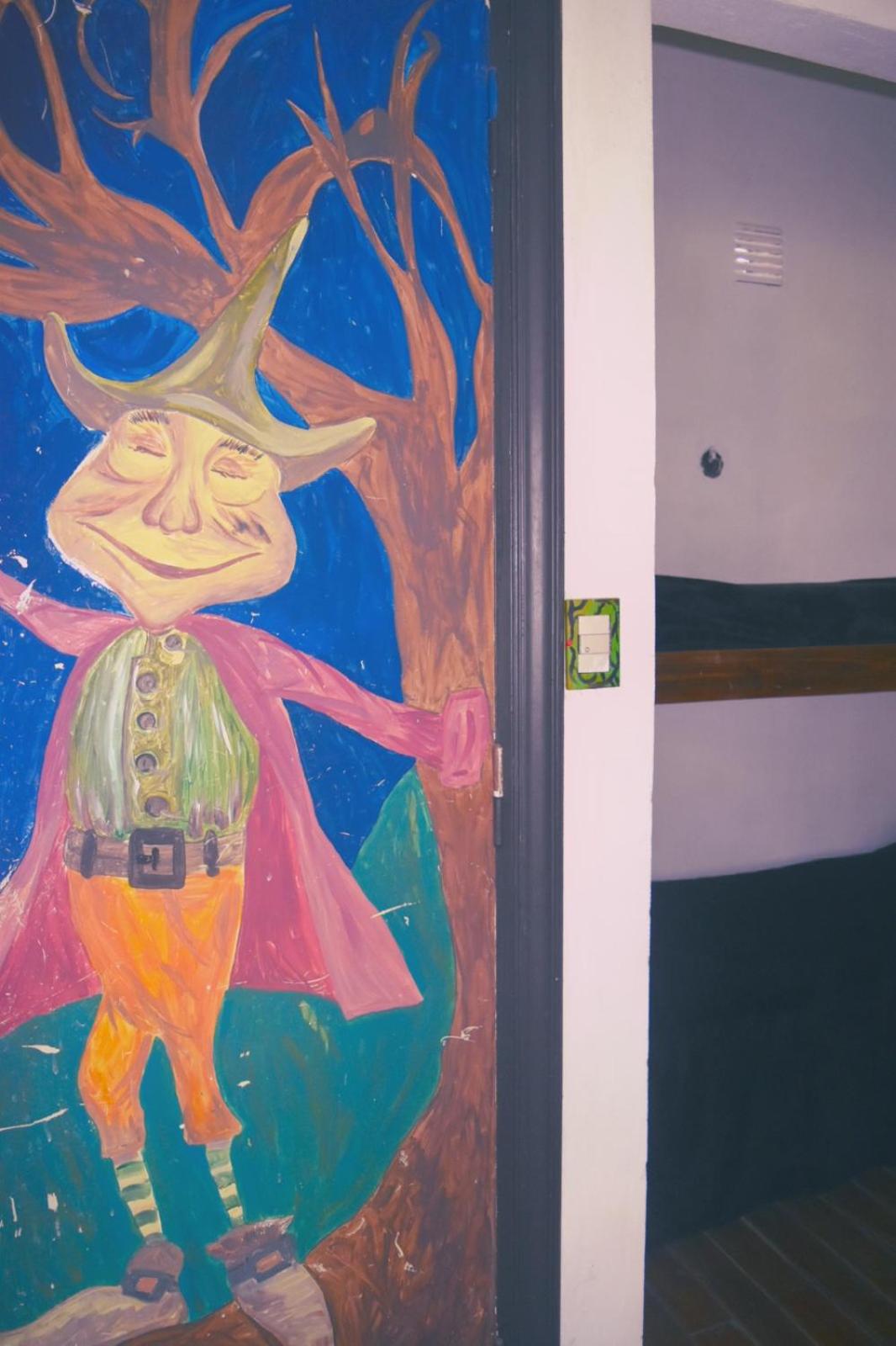 Zeppelin Art-Hostel