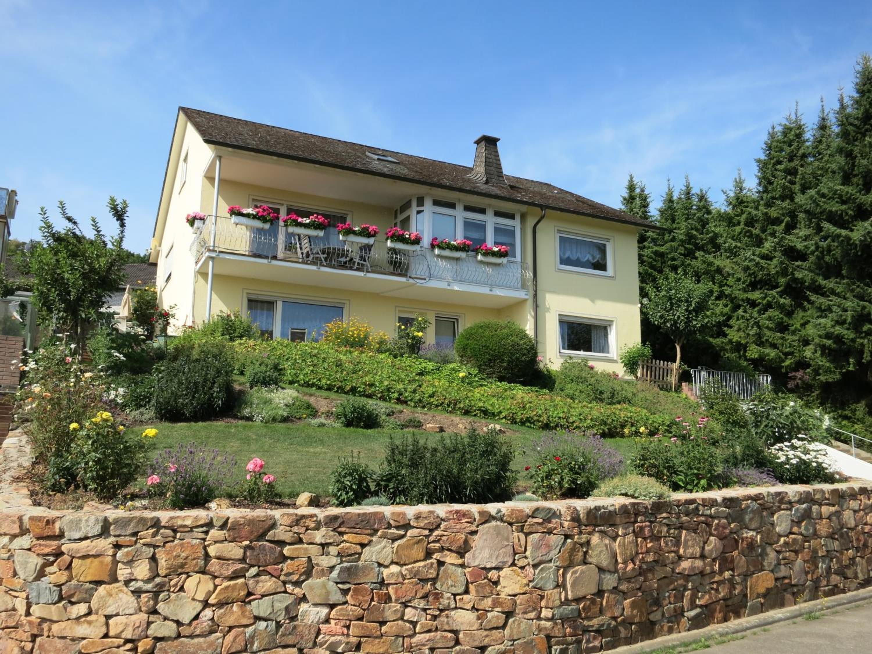 Hotel Ferienwohnung "Am Wald 1" - Image 1