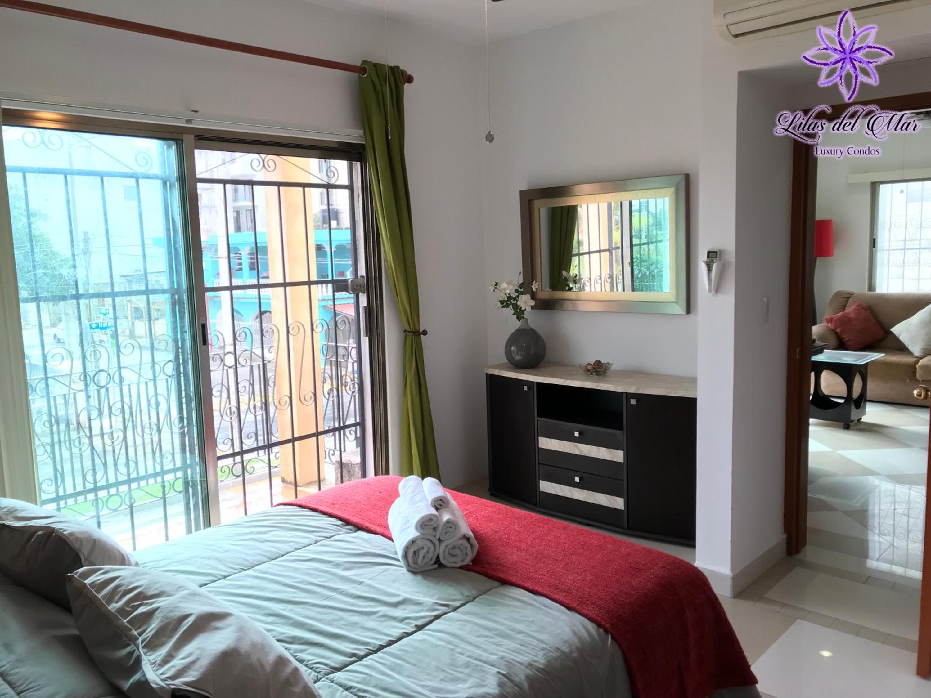 Lilas del Mar Apartments