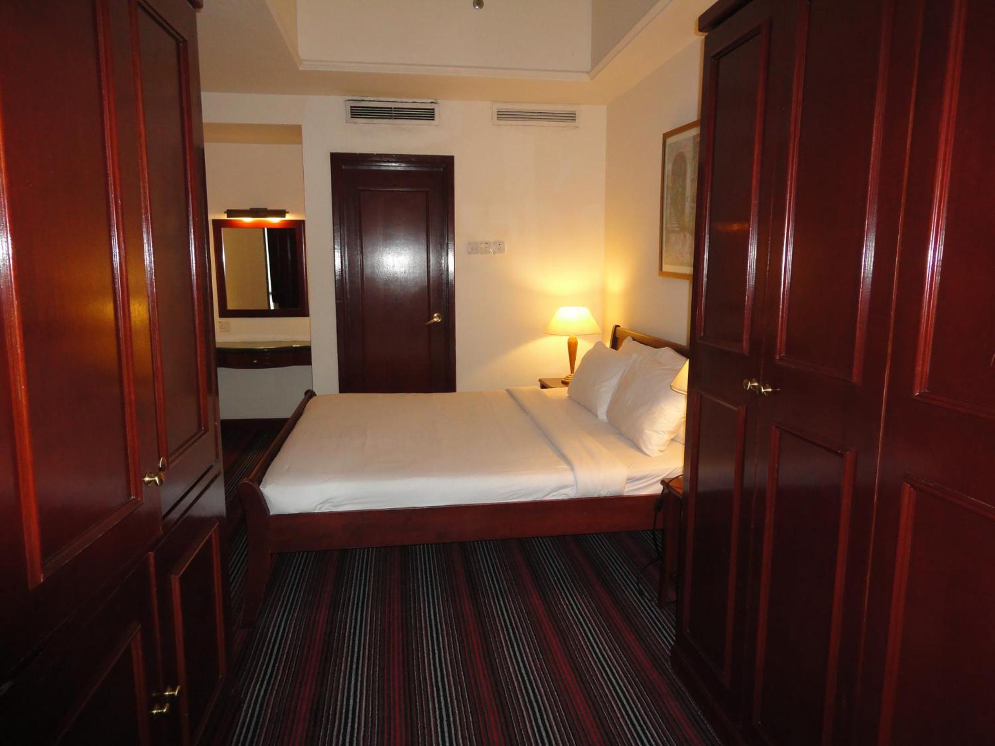 FnF Suite @ Time Square