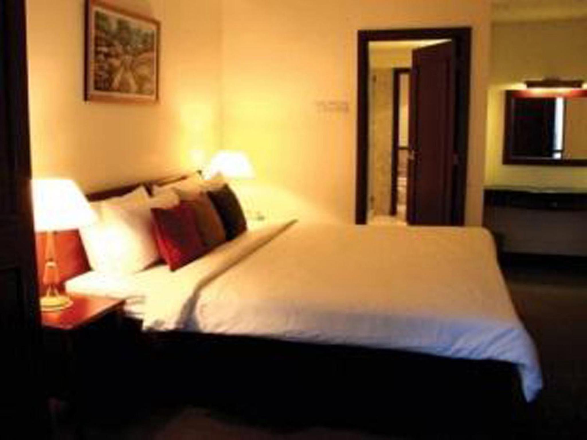 FnF Suite @ Time Square