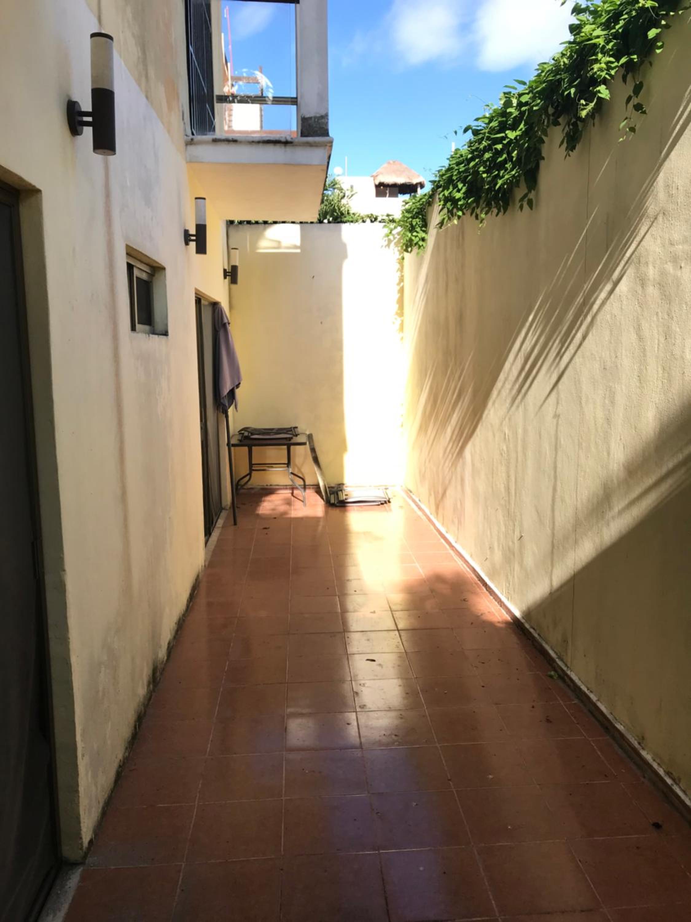 Lilas del Mar Apartments