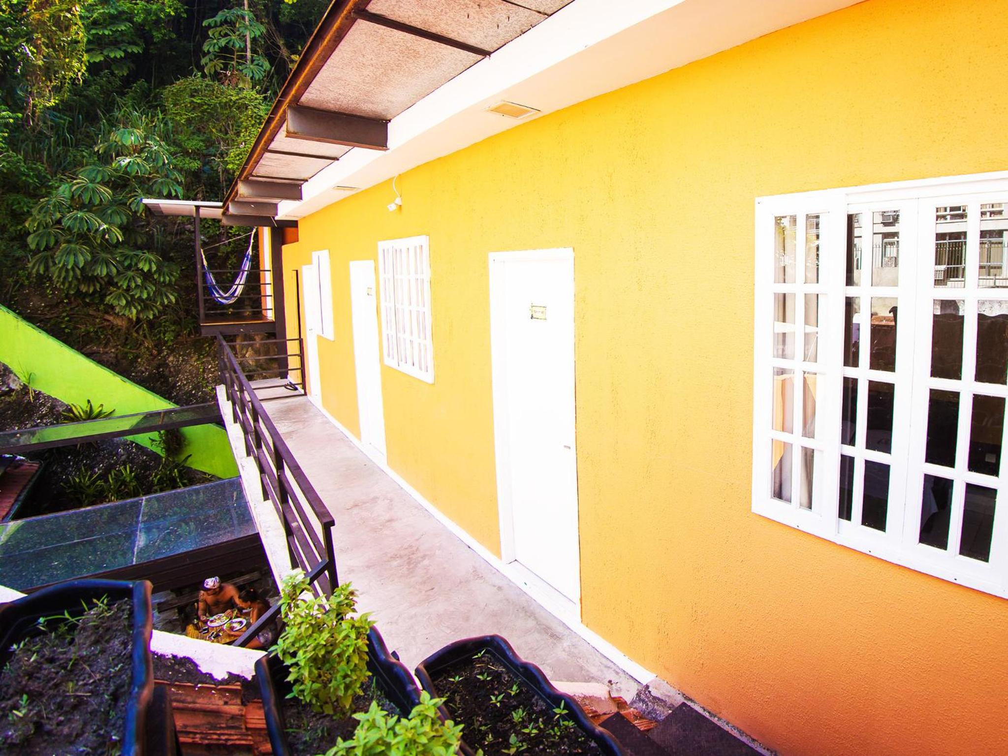 Bamboo Rio Hostel