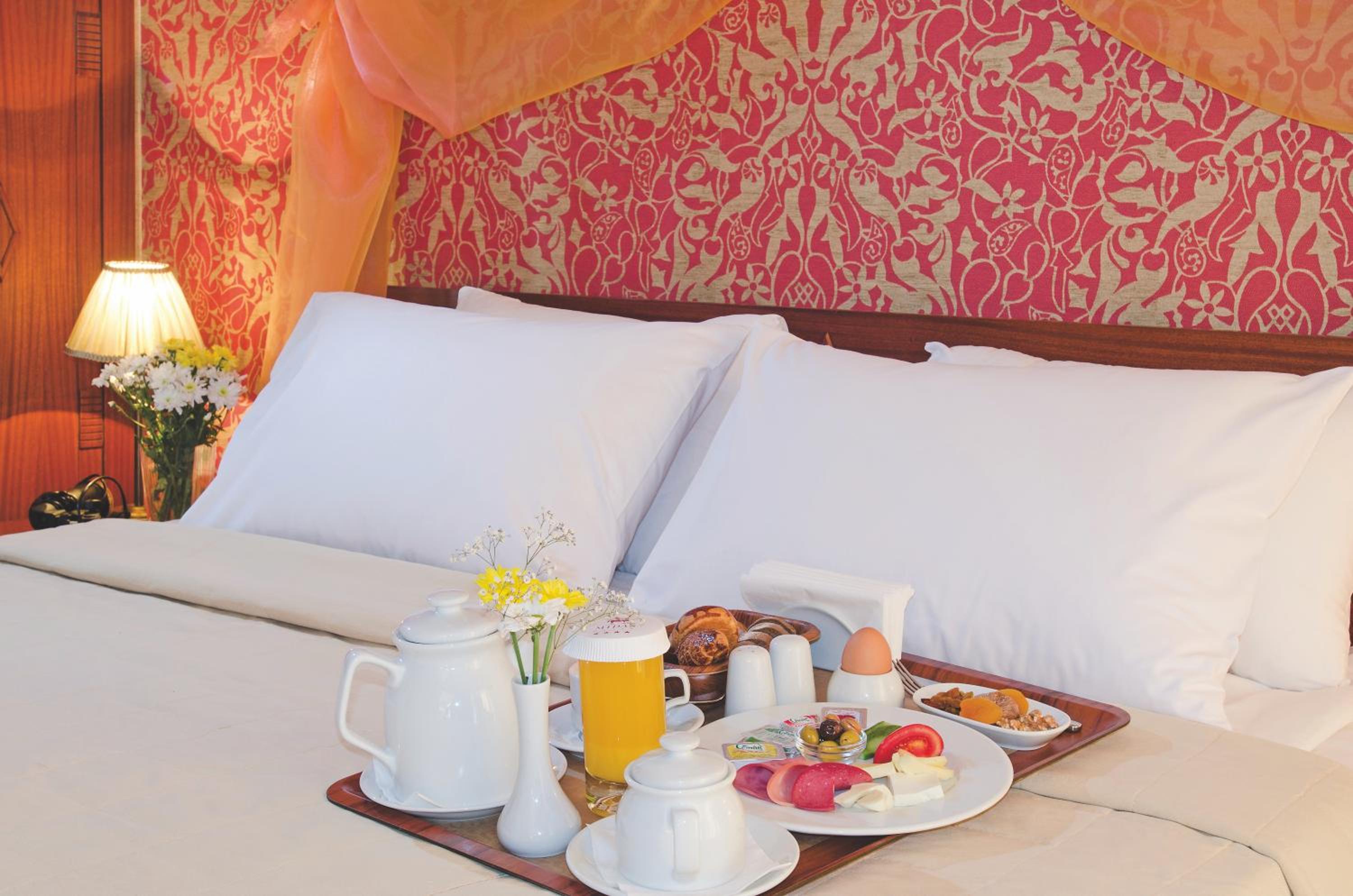 Midas Hotel - Image 12