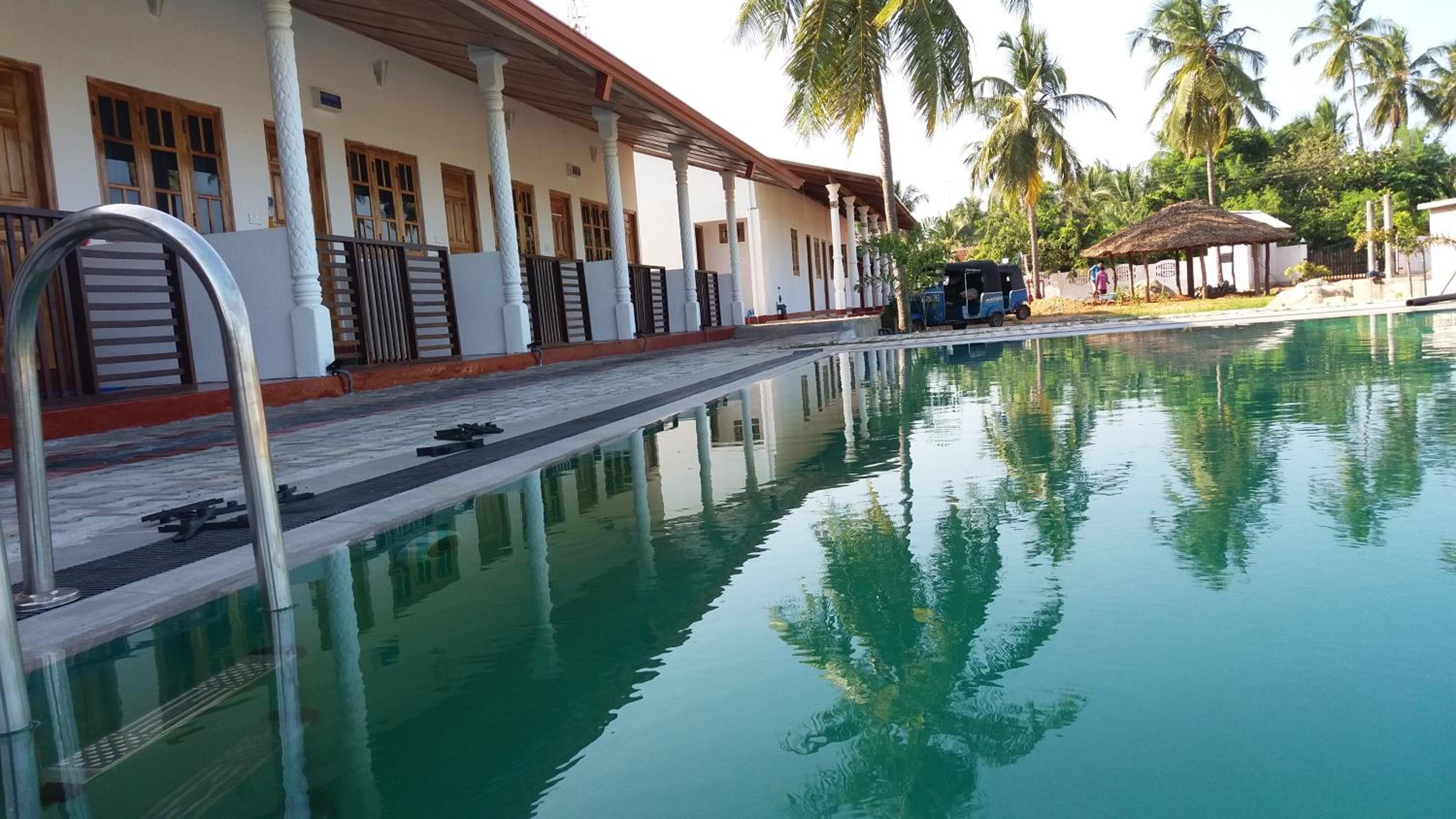 Shan Guest and Restaurant Nilaveli