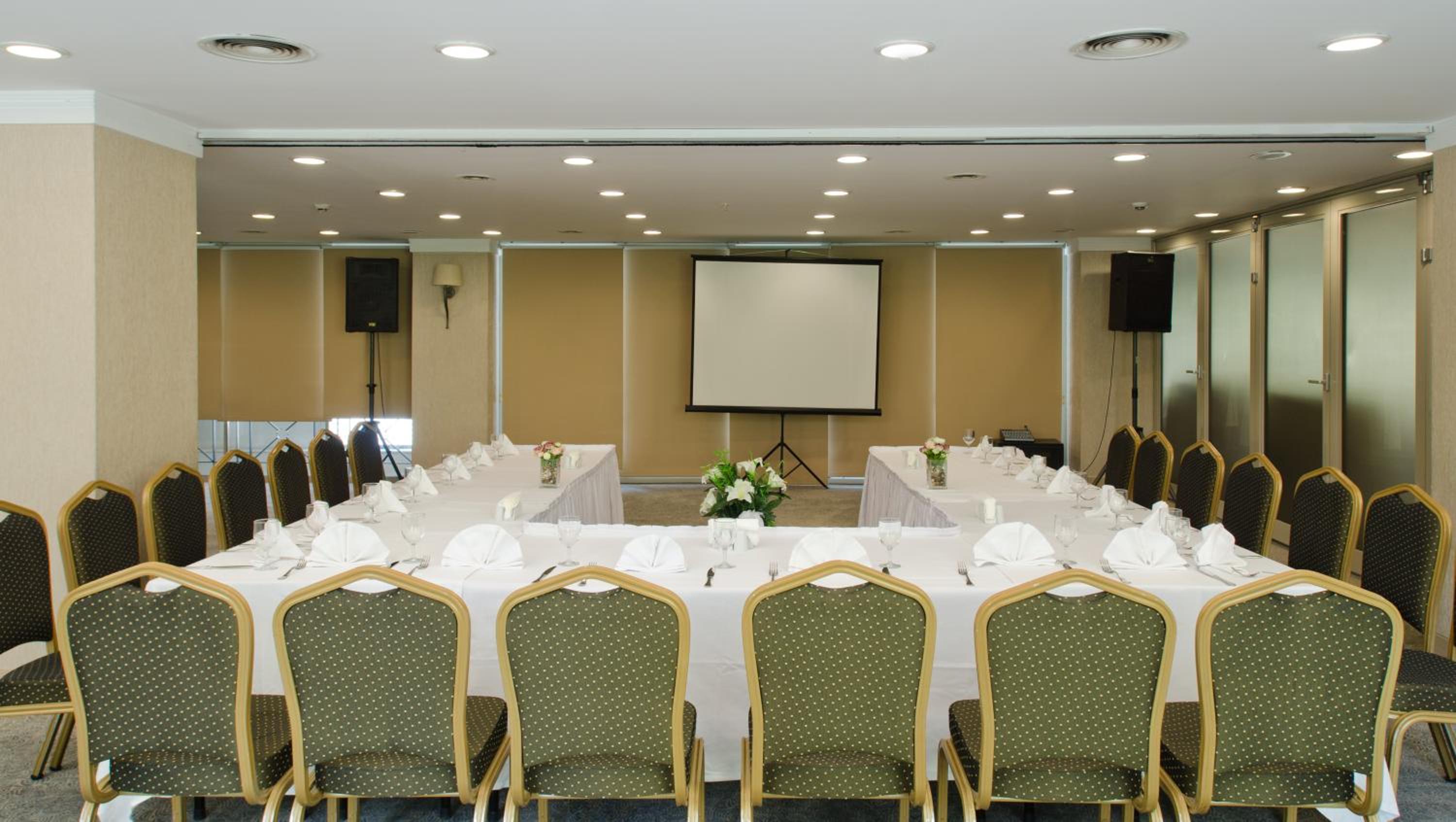 Midas Hotel - Image 20