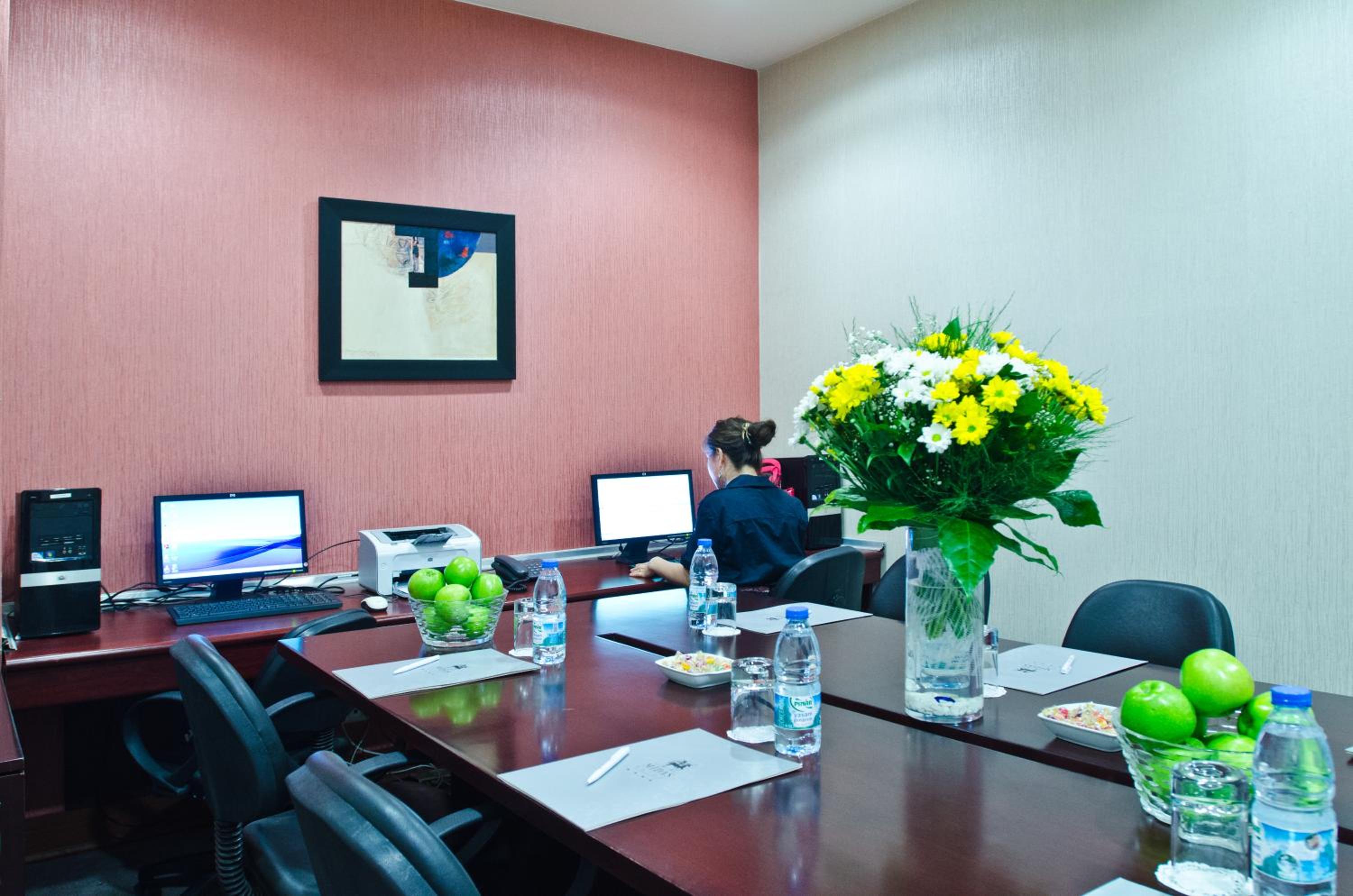 Midas Hotel - Image 18