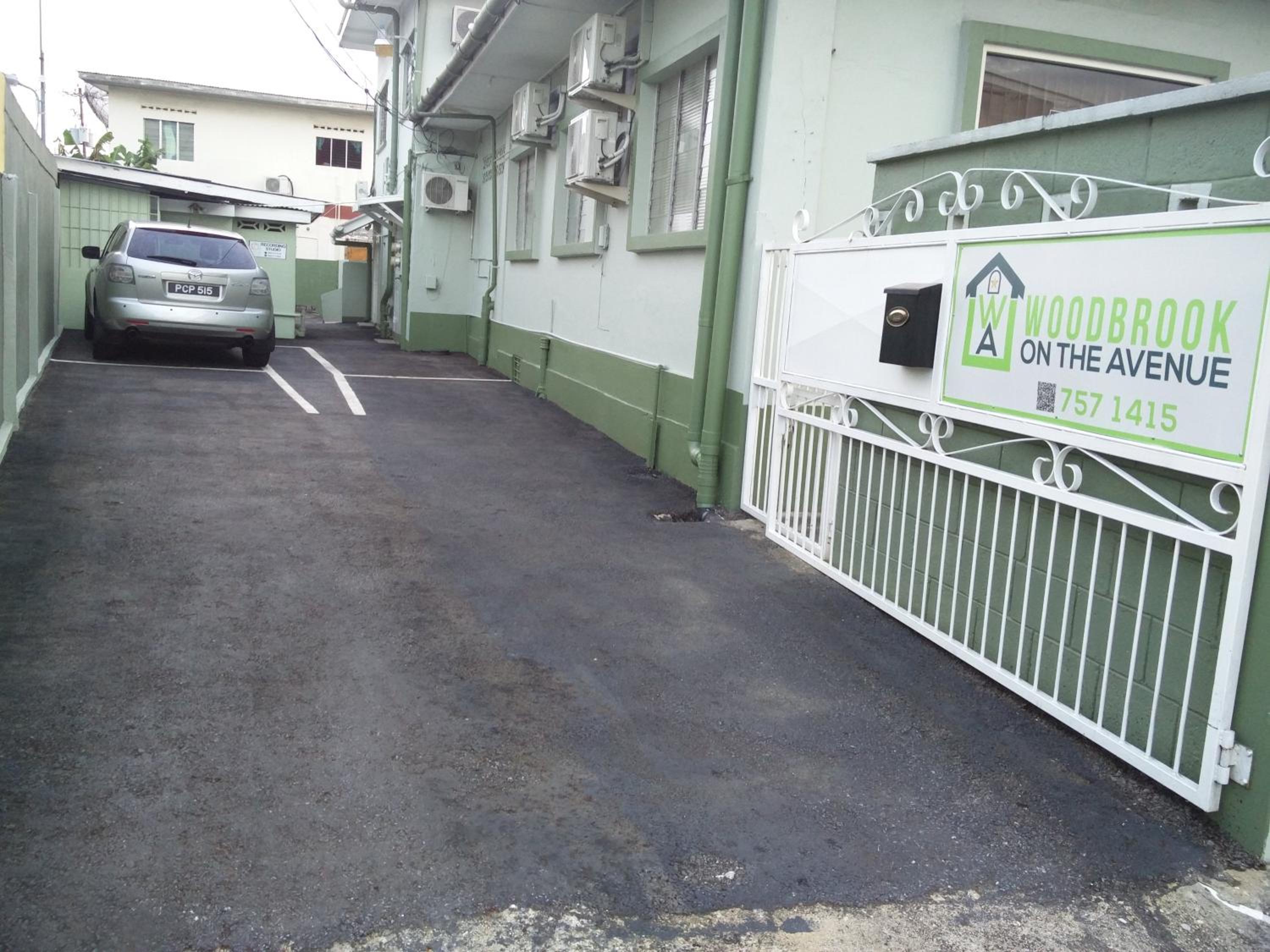 Woodbrook on the Avenue
