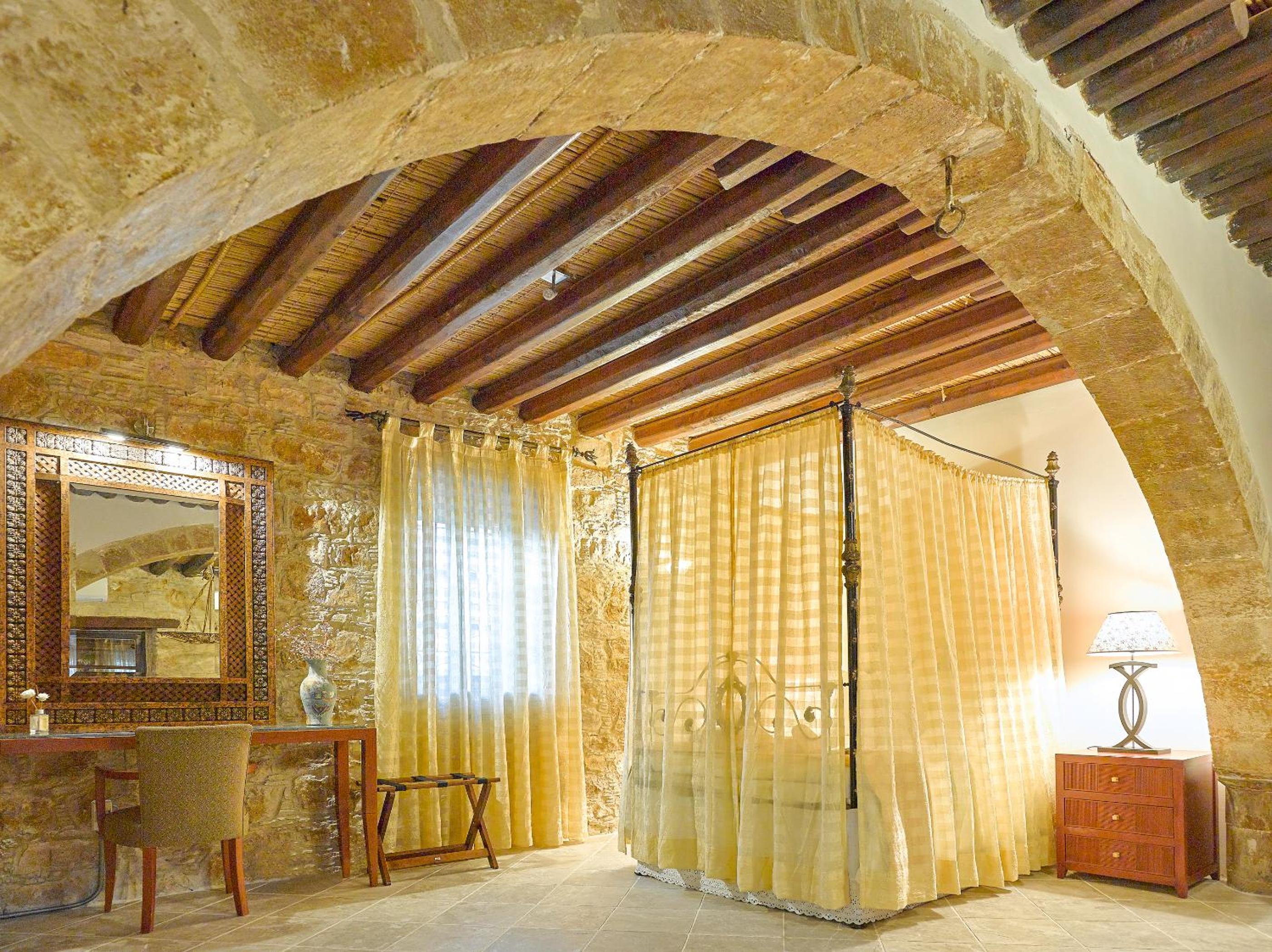 Oinoessa Traditional Boutique Guest Houses