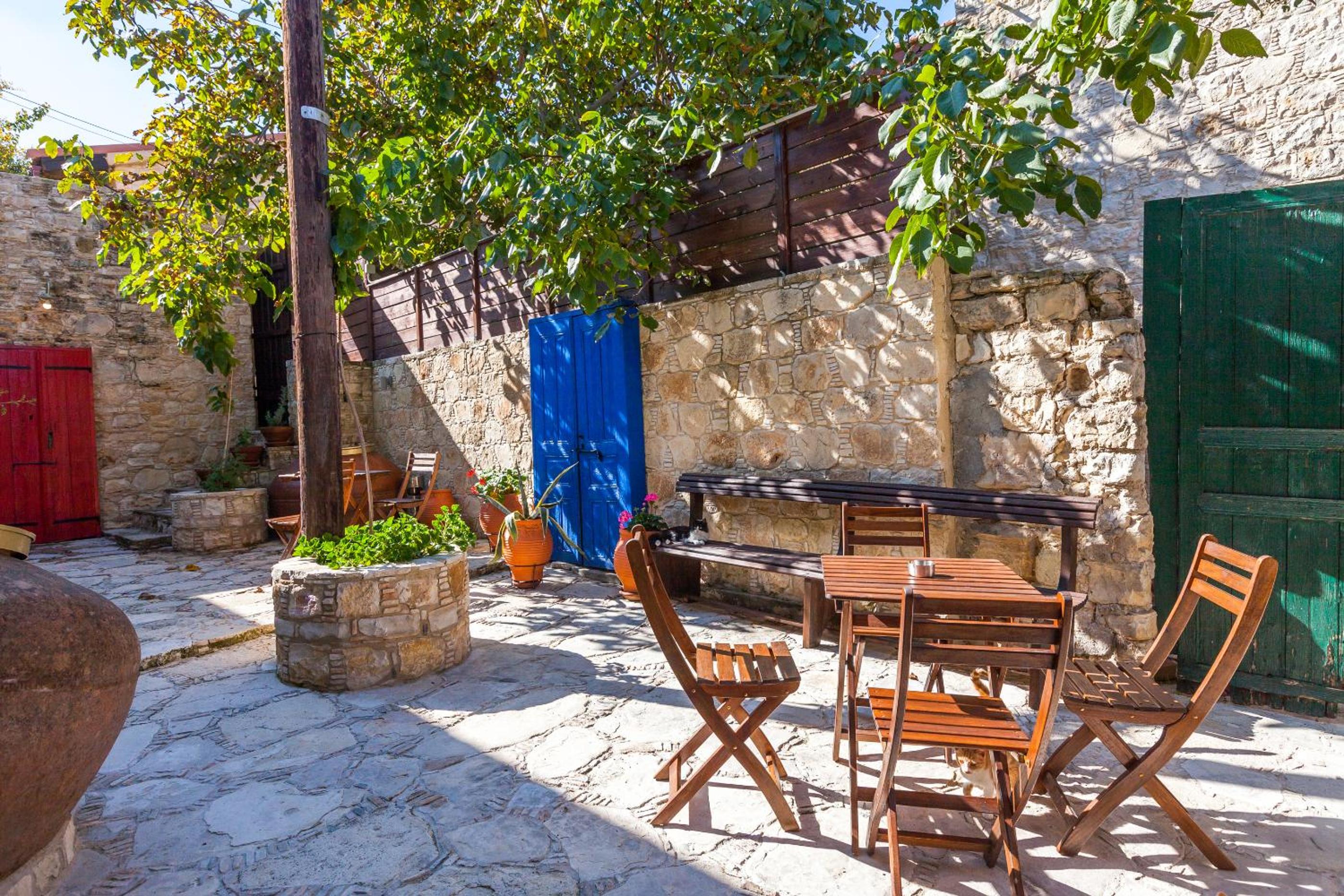 Oinoessa Traditional Boutique Guest Houses