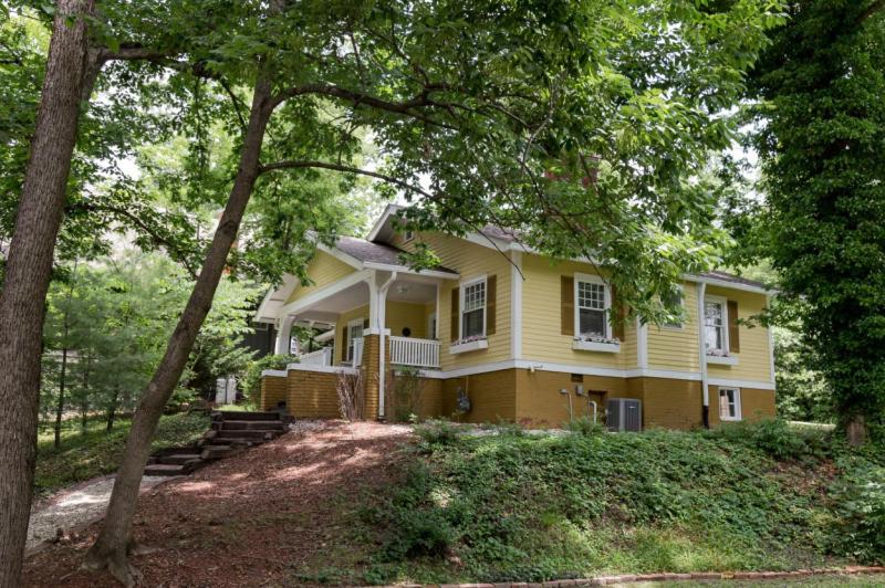 Cedar Crest Inn