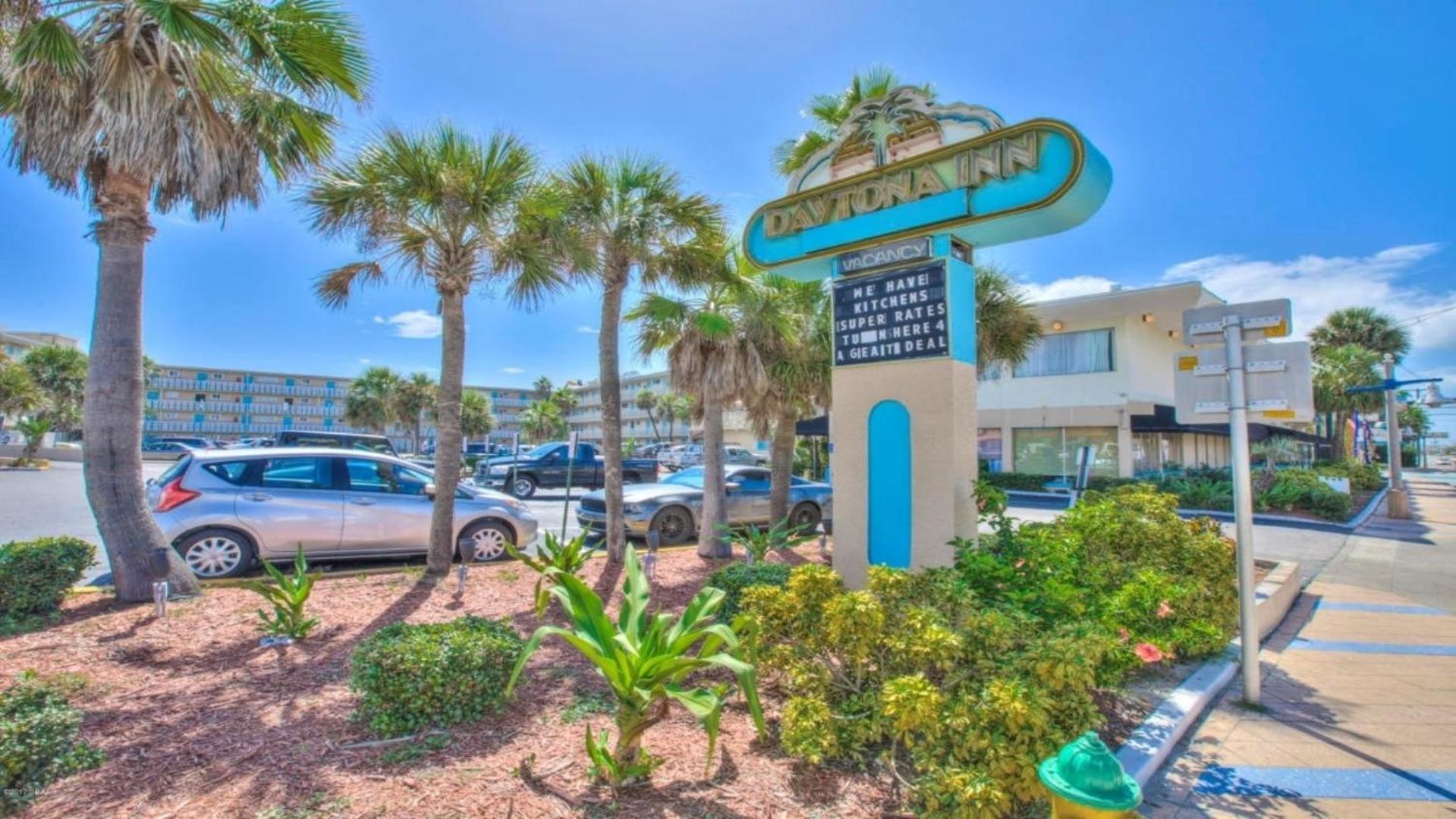 Ocean View - Direct Ocean Front-Pool Is Open